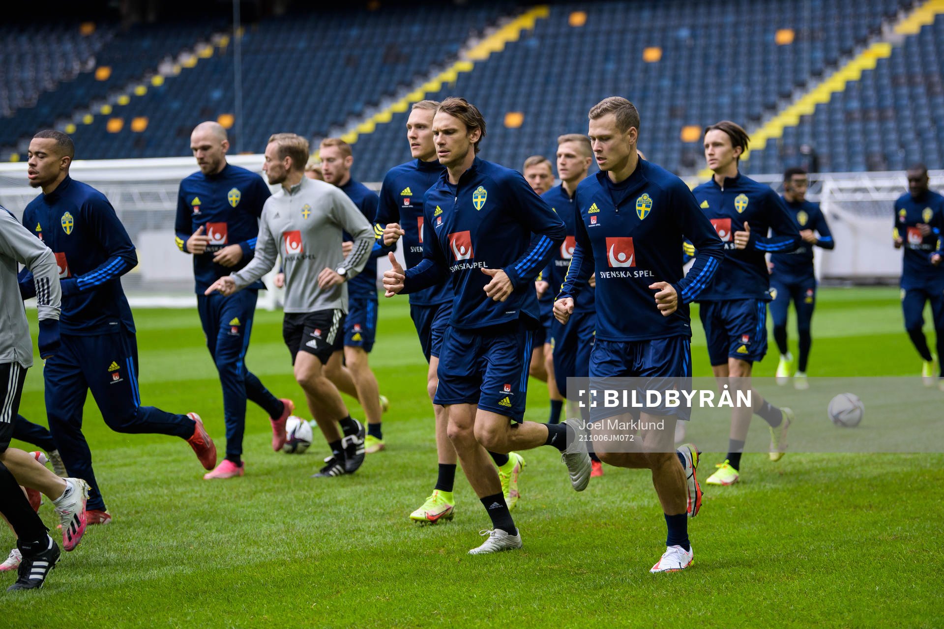 Albin Ekdal and Viktor Claesson of the Swedish national