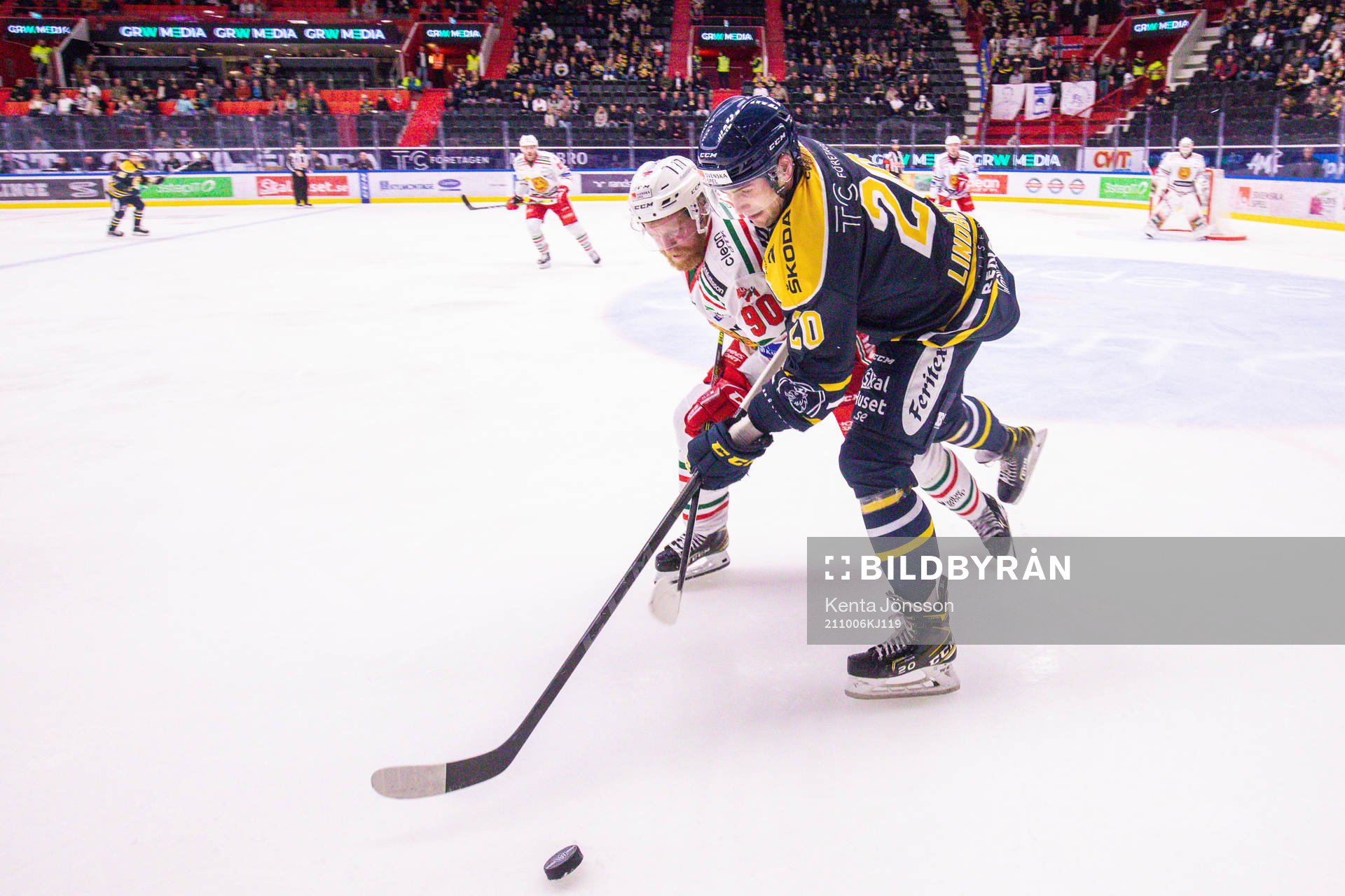 Moras Daniel Ljunggren och Södertäljes Tobias Lindberg