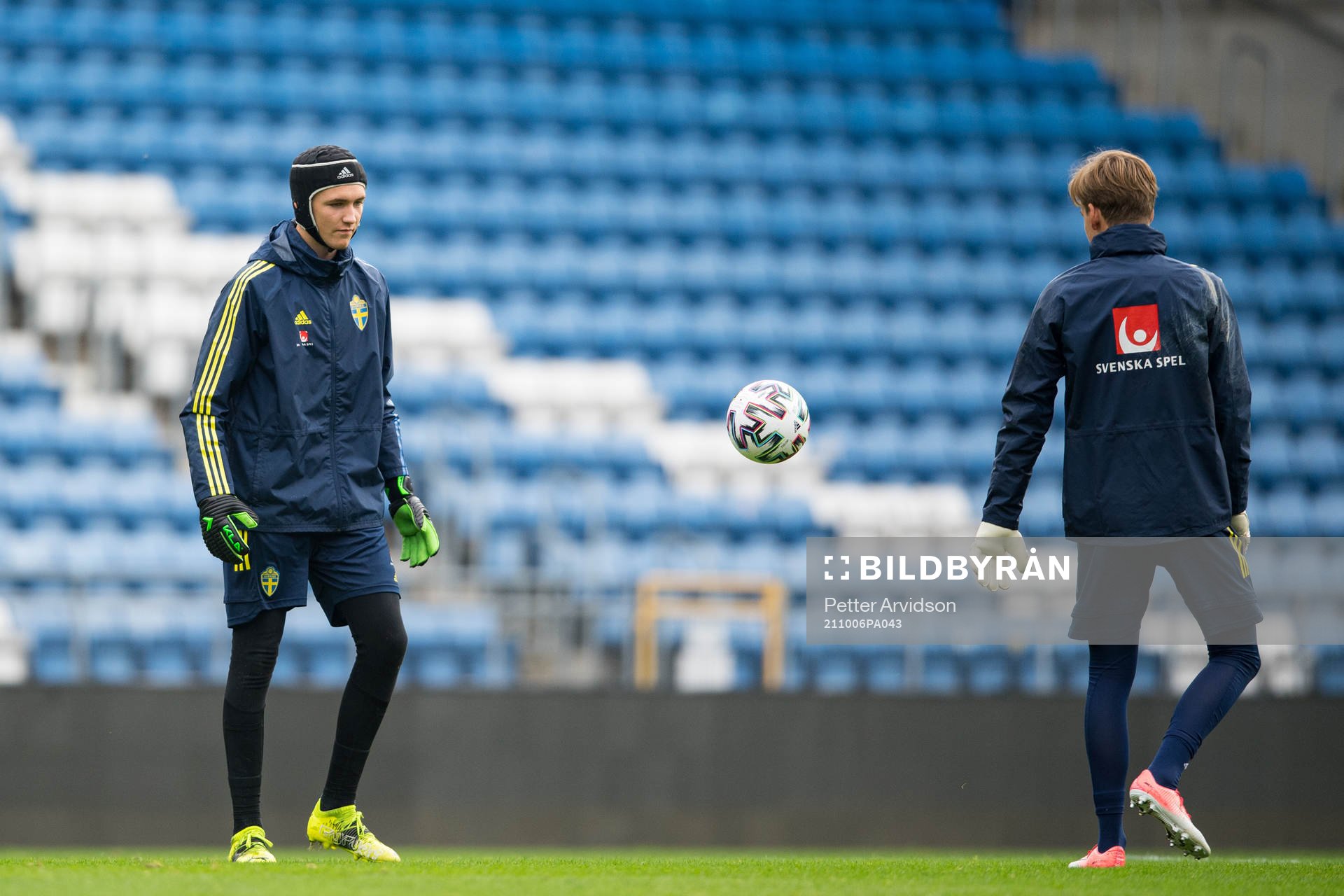 Goalkeepers Noel Törnqvist and Hannes Sveijer