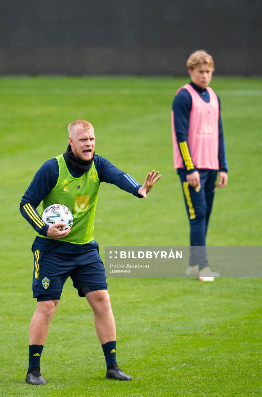 Goalkeeper coach Linus Eriksson