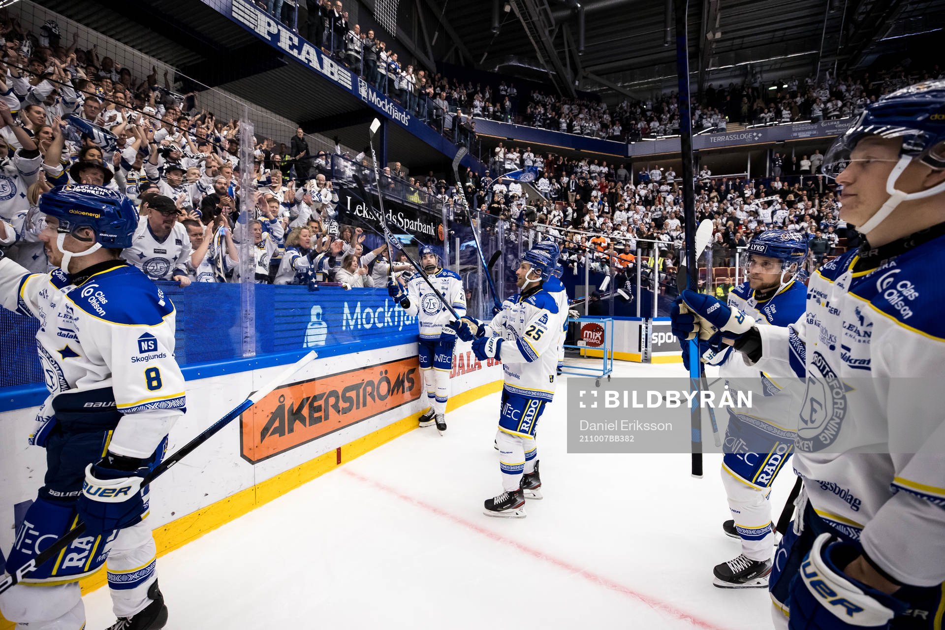 Leksands spelarna jublar