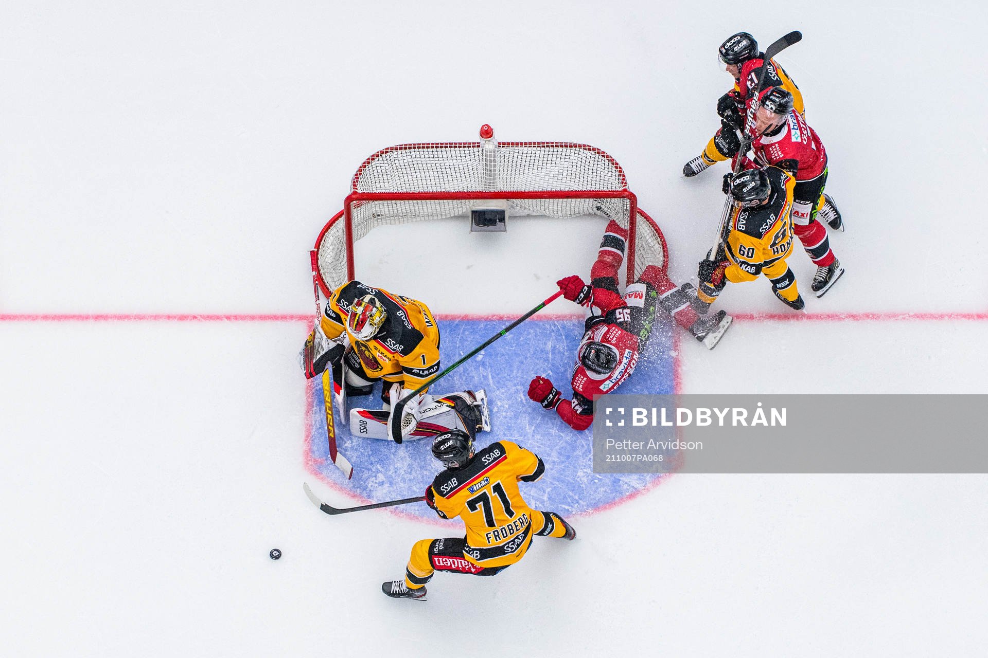 Malmö Redhawks Carl Söderberg och Carl Persson oroar mot