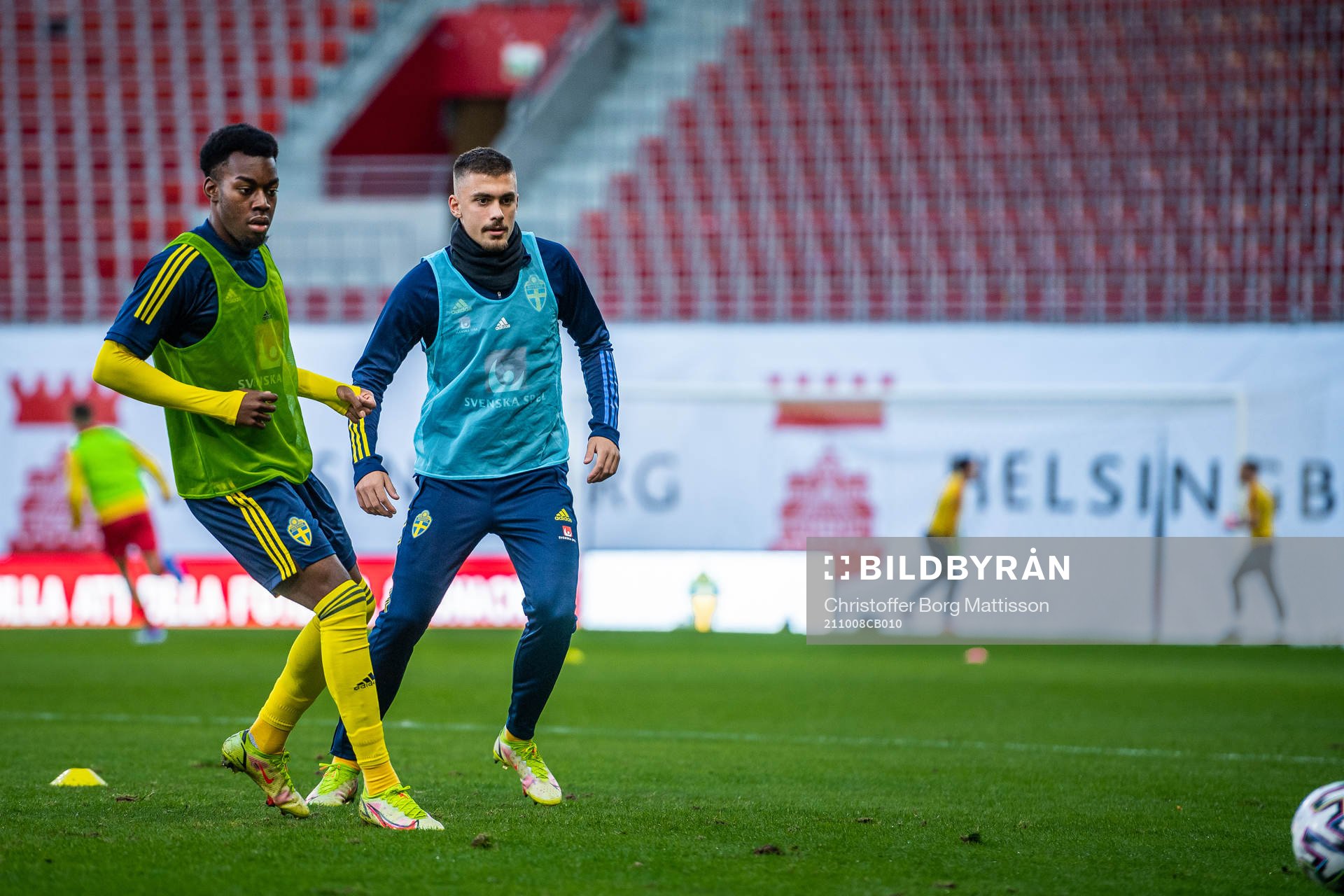 Anthony Elanga and Tim Prica of Sweden