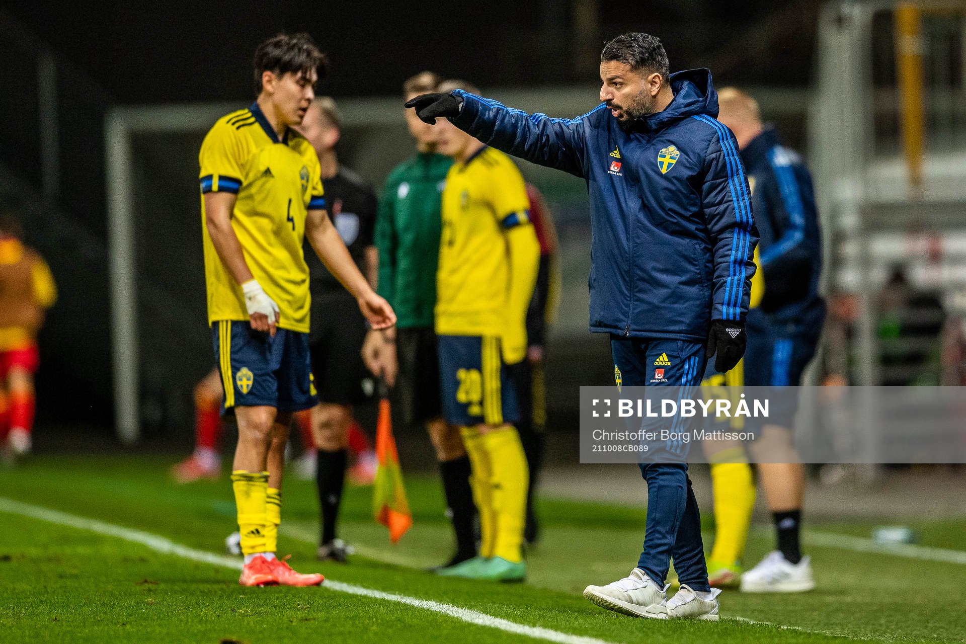 Head coach Poya Asbaghi of Sweden
