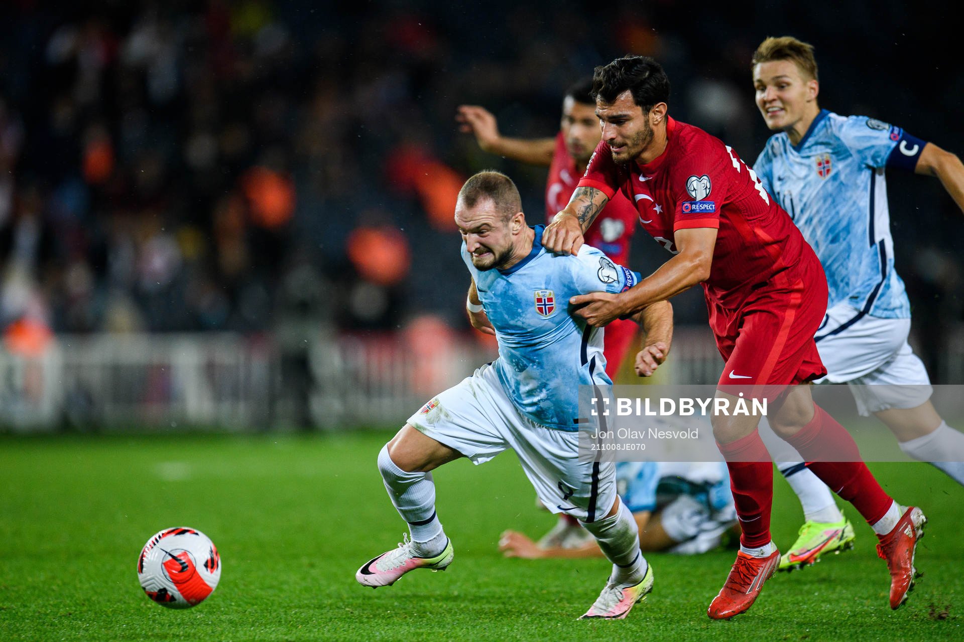 Veton Berisha of Norway and Kaan Ayhan of Turkey