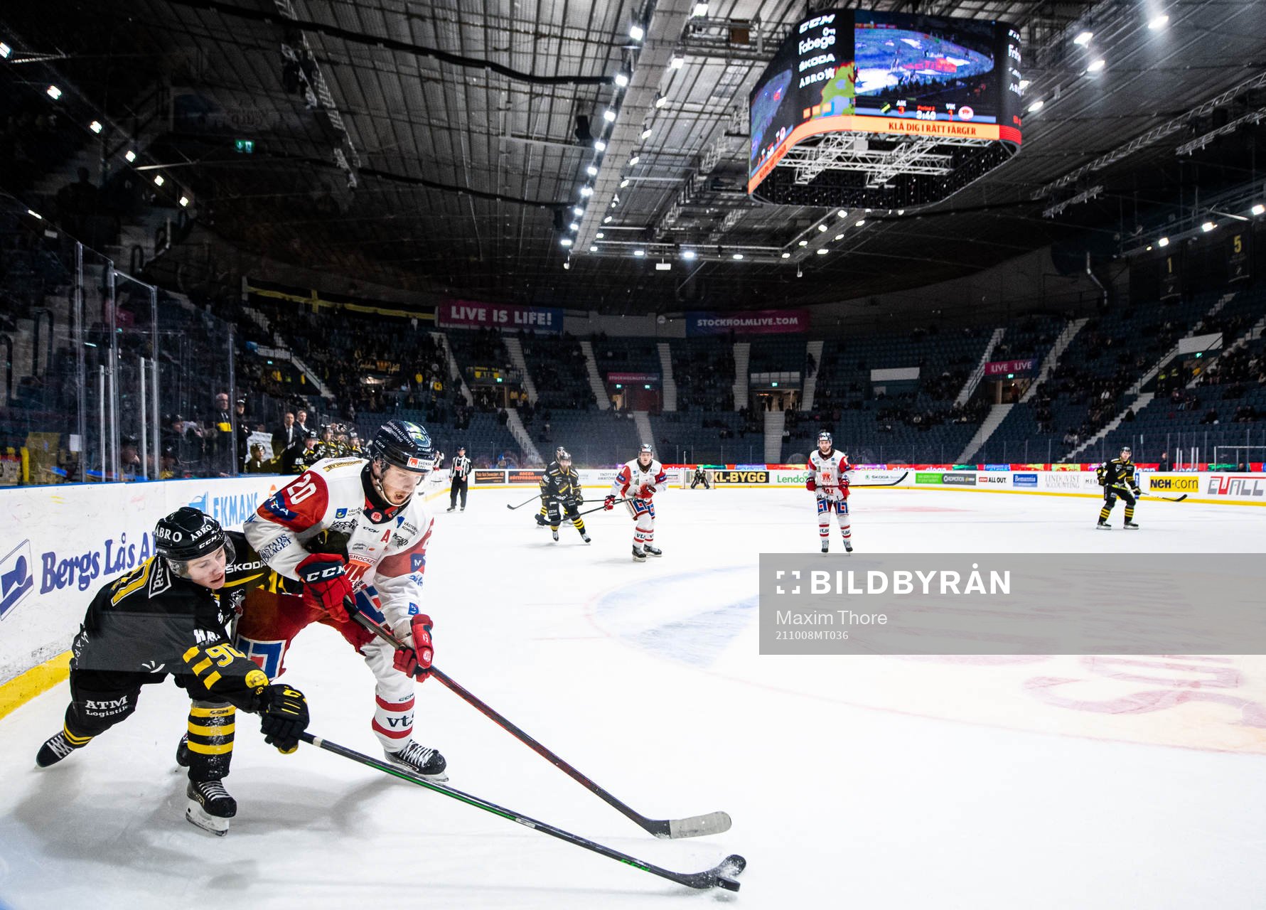 s Sebastian Falk och Västerviks Marcus Westfält