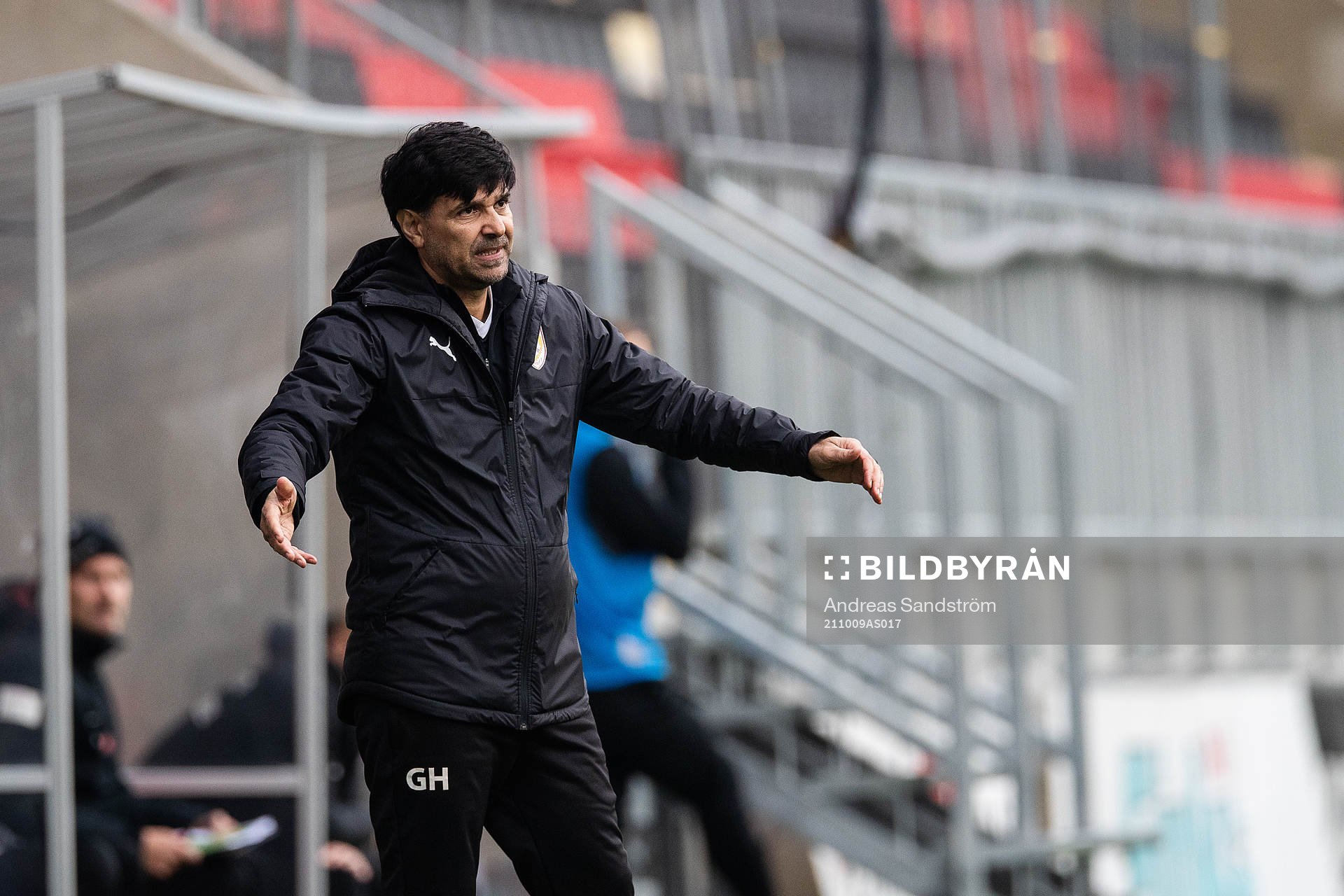Assyriskas tränare Ghassan Heamed  reagerar