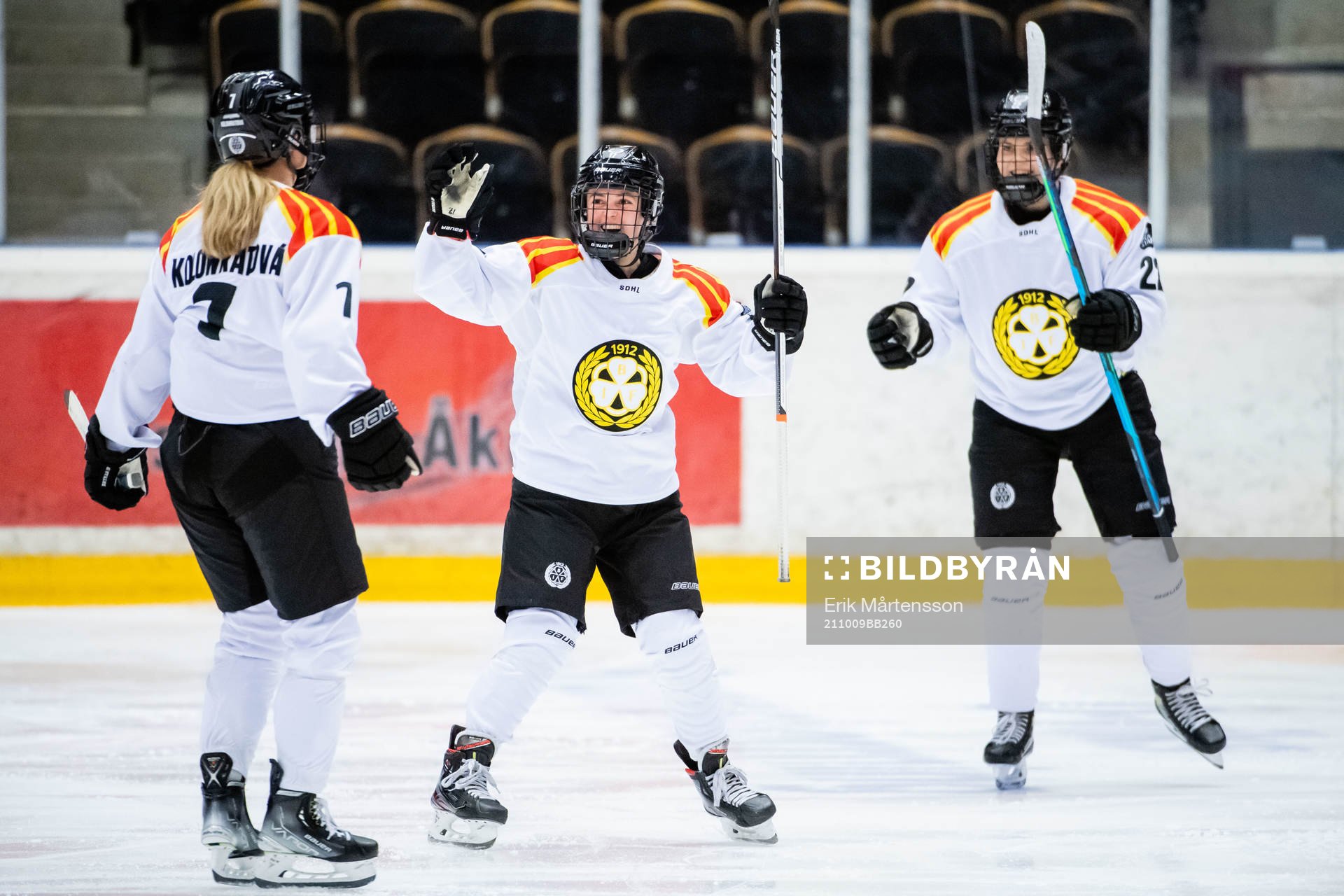 Brynäs  Samantha Kolowratova, Jaycee Gebhard och Hanna