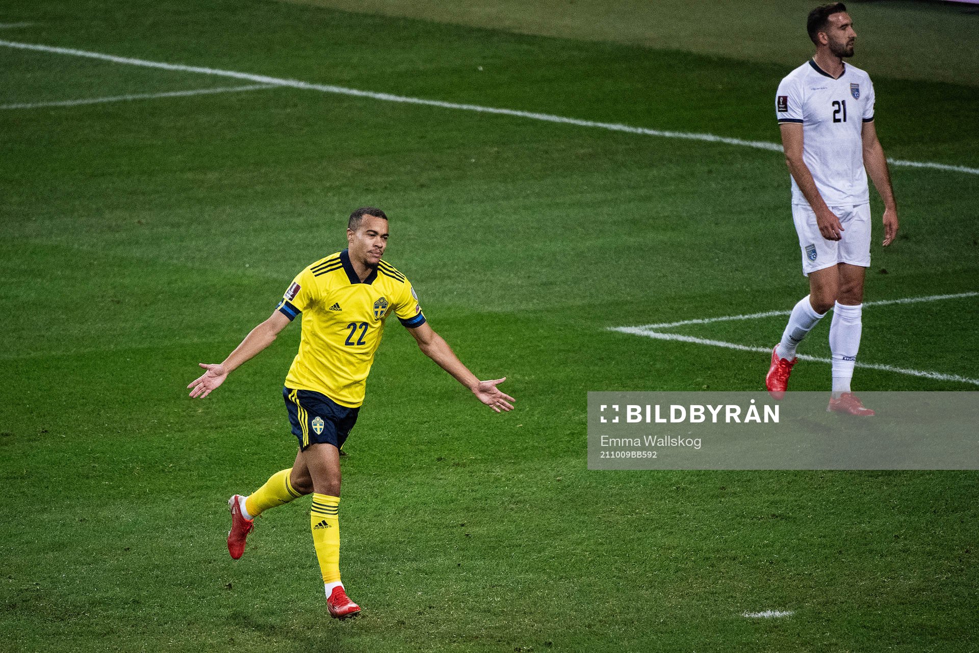 Robin Quaison of Sweden celebrates scoring 3-0
