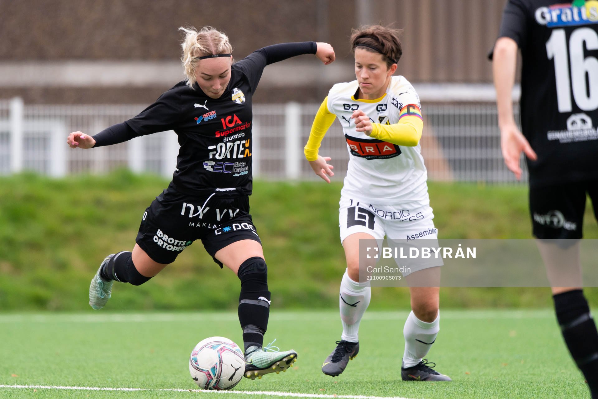 Hisingsbackas Bella Björklund och Häckens Karin From