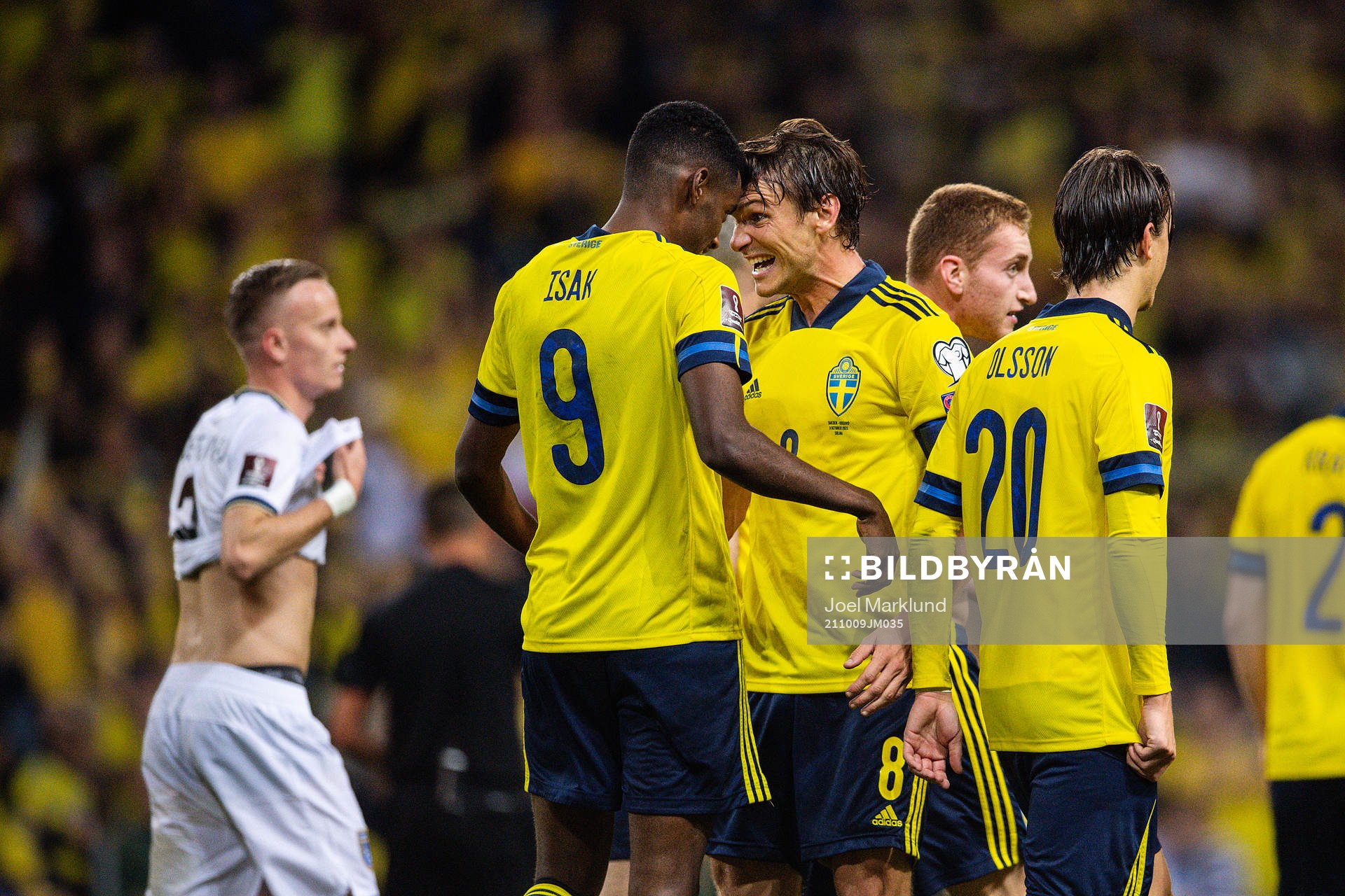 Alexander Isak and Albin Ekdal of Sweden celebrate