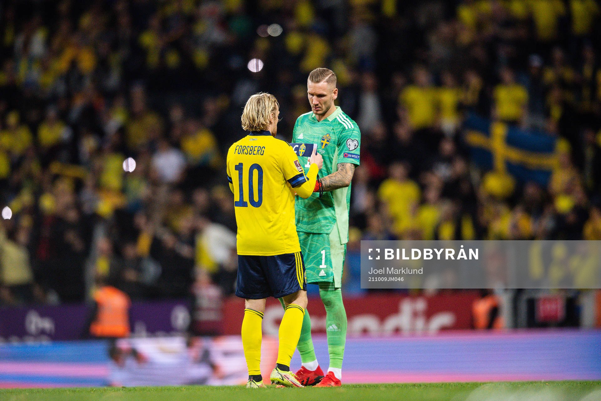 Emil Forsberg gives the captain’s armband to goalkeeper