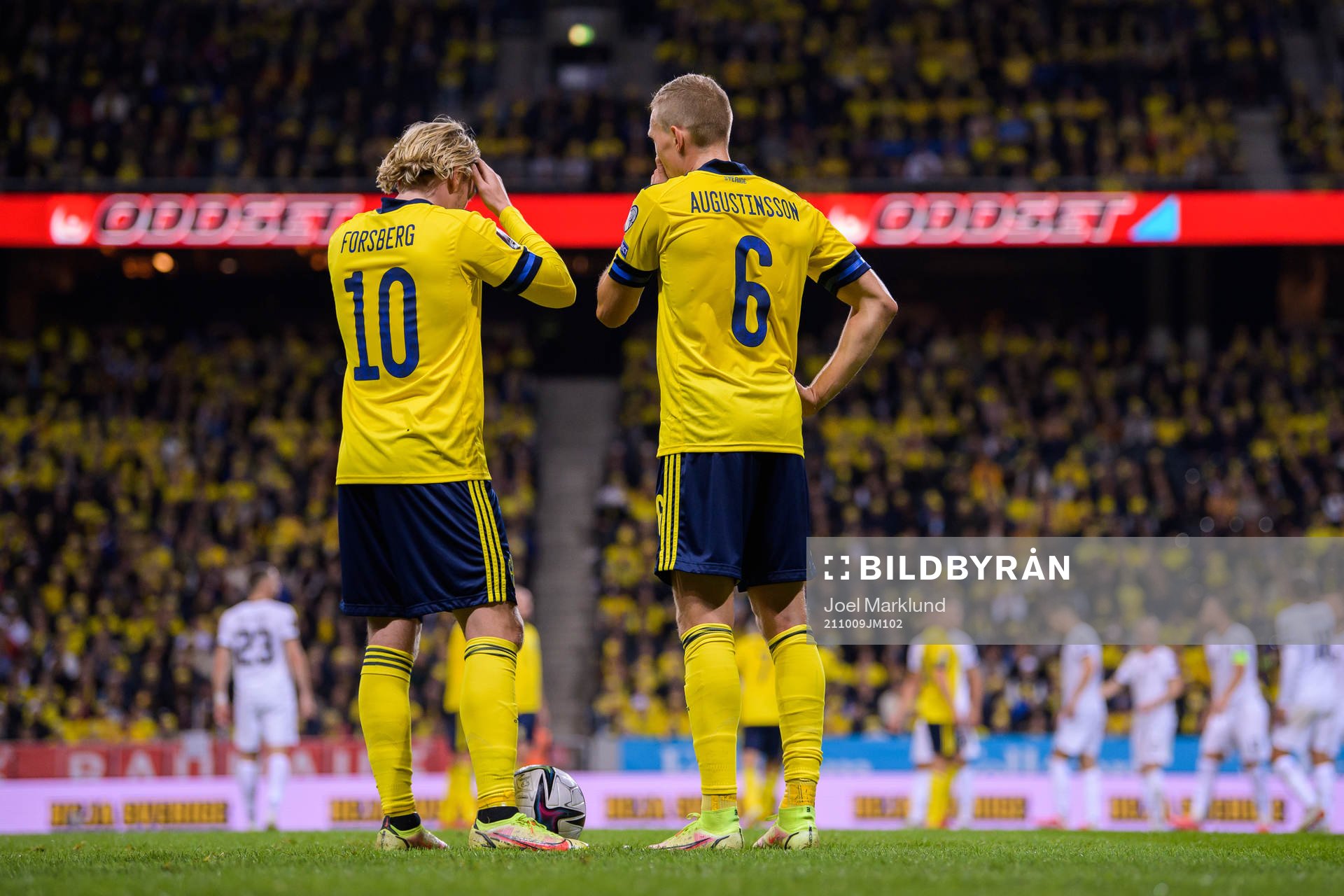 Emil Forsberg and Ludwig Augustinsson of Sweden