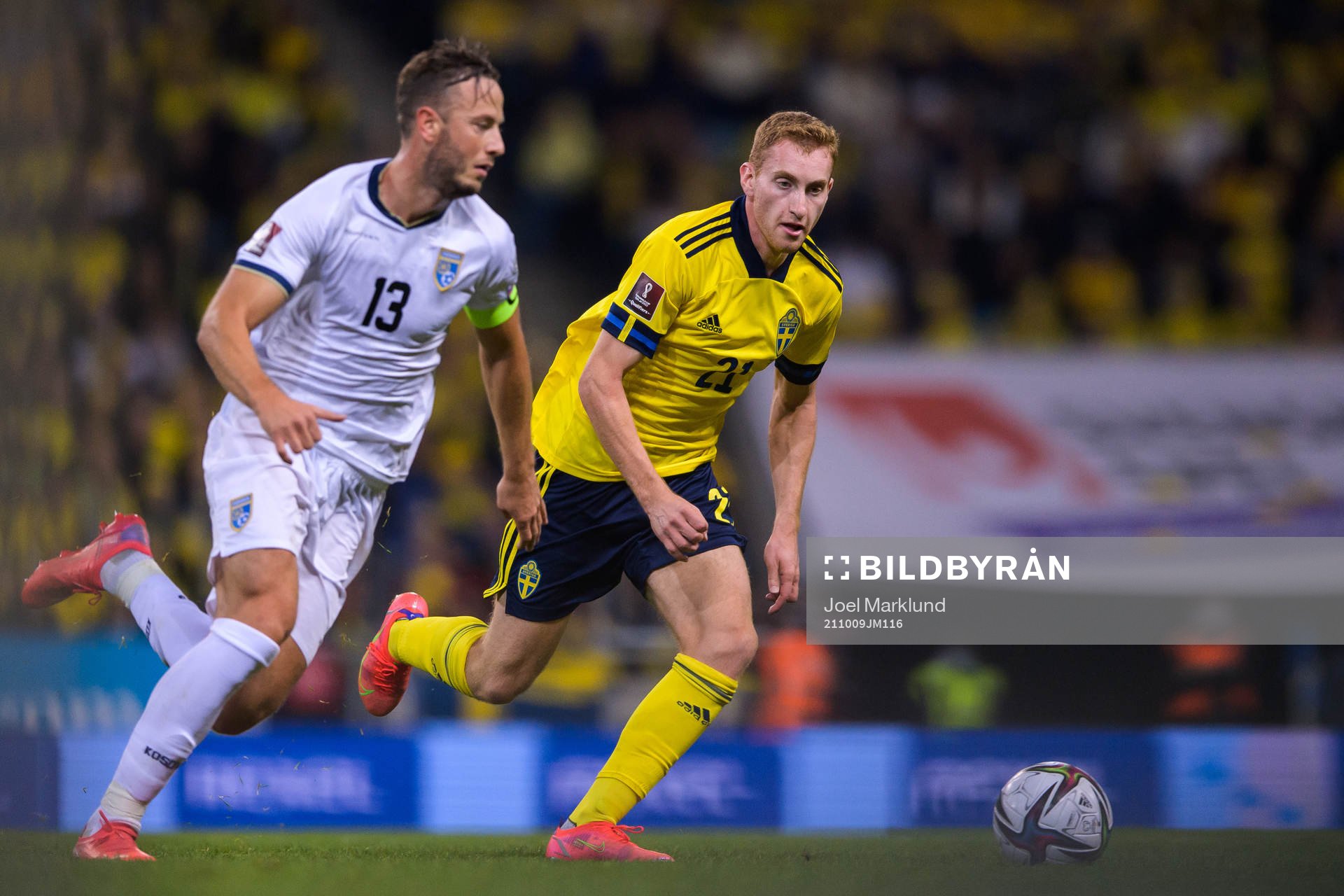 Amir Rrahmani of Kosovo and Dejan Kulusevski of Sweden