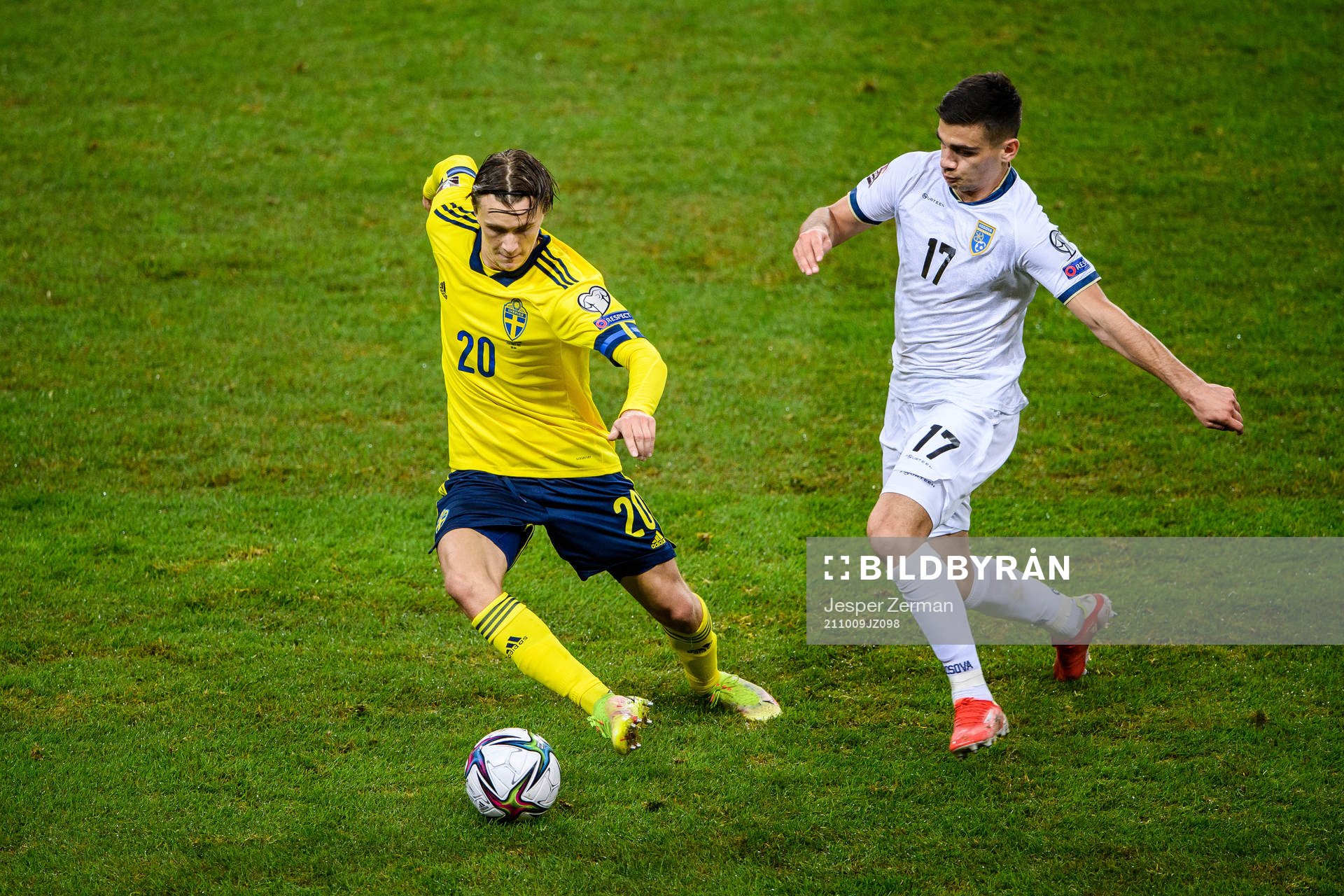 Kristoffer Olsson of Sweden and Florian Loshaj of Kosovo