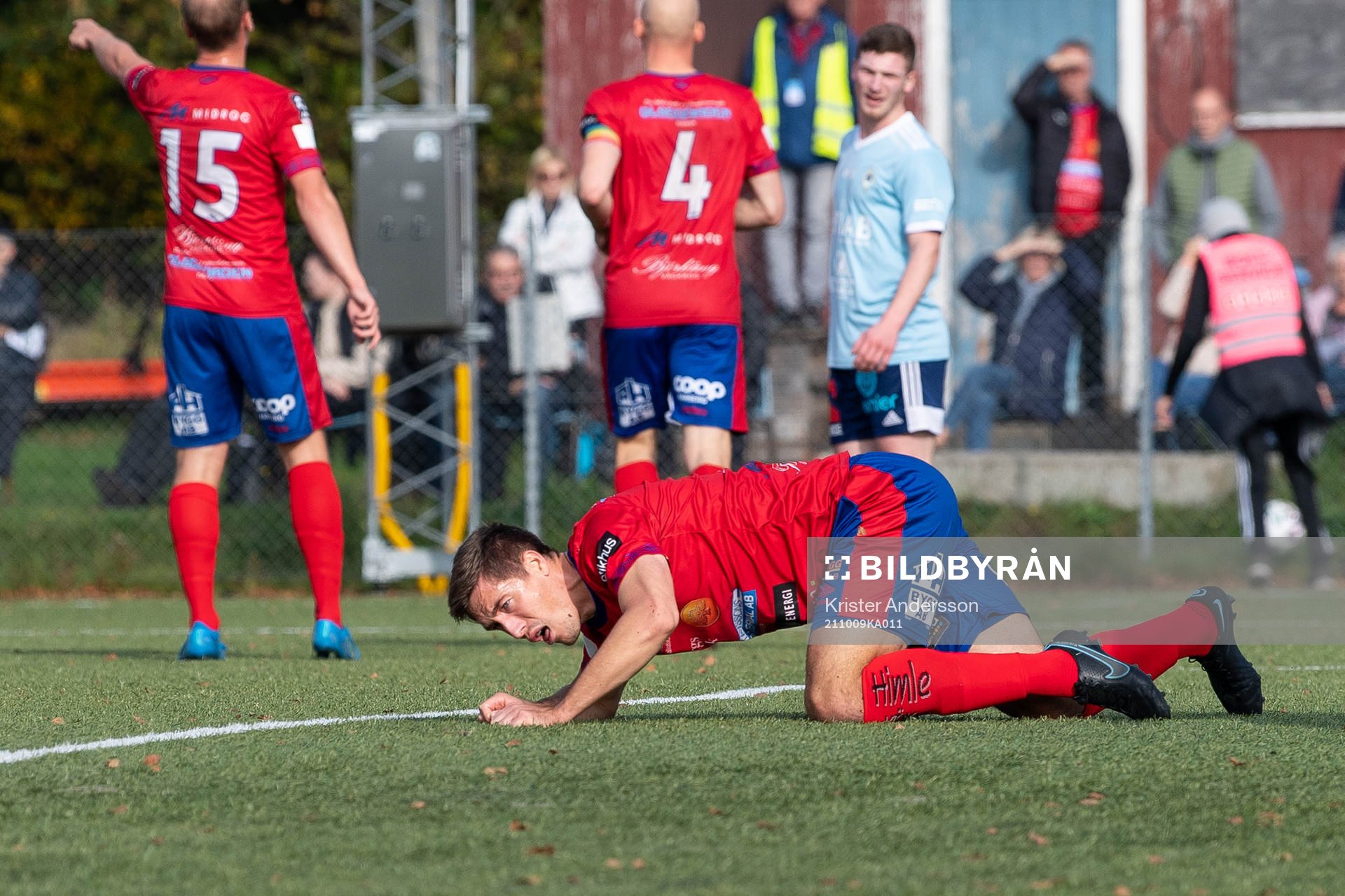 Tvååkers Johan Andersson har ont