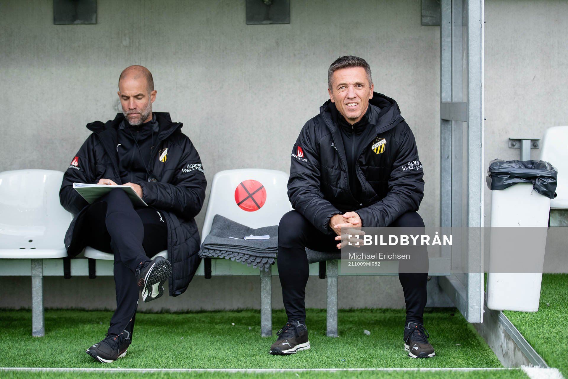 Häckens assisterande tränare Matti Demegård och