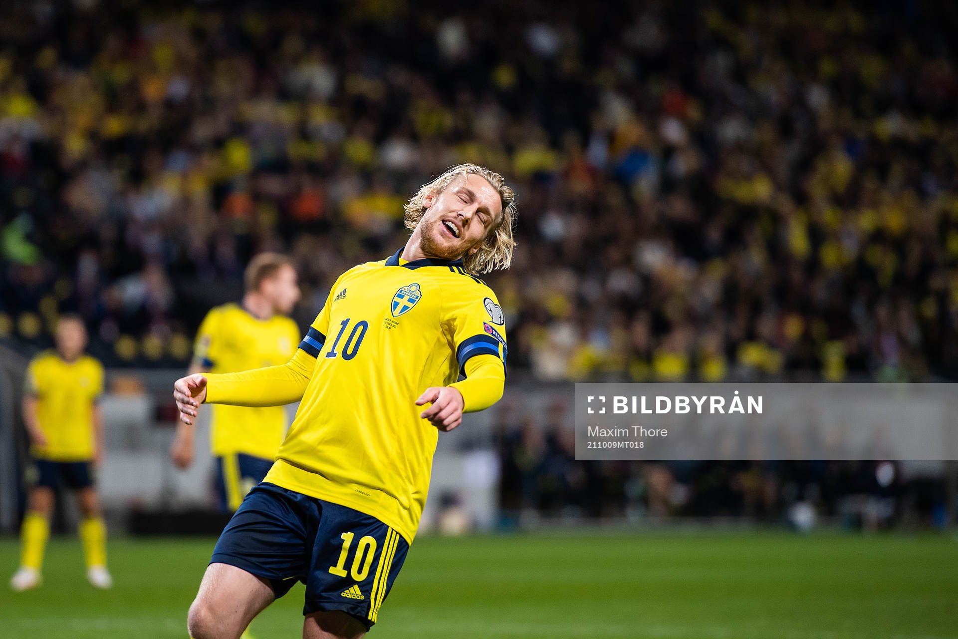 Emil Forsberg of Sweden looks dejected