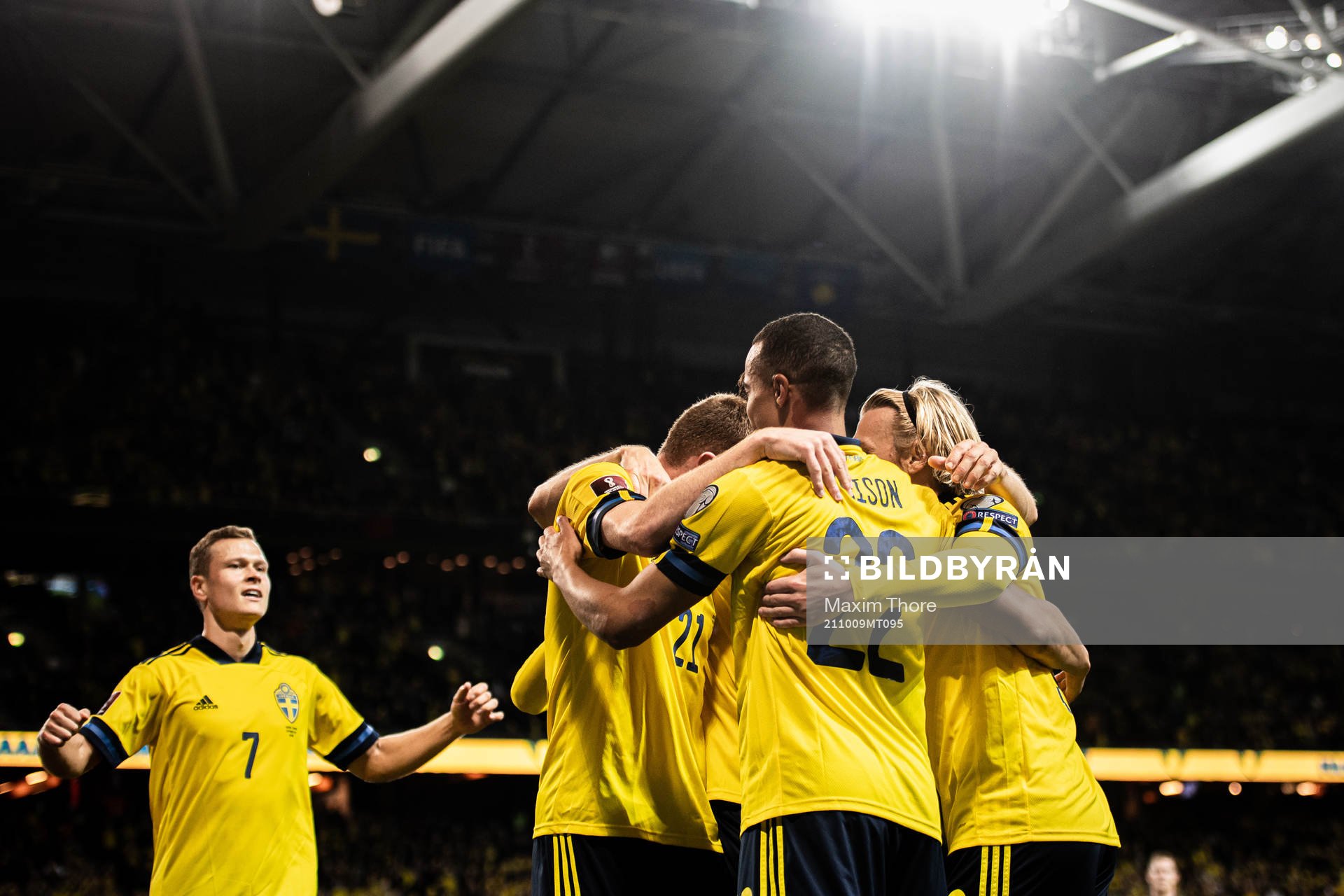 Robin Quaison of Sweden celebrate his 3-0 goal with Emil
