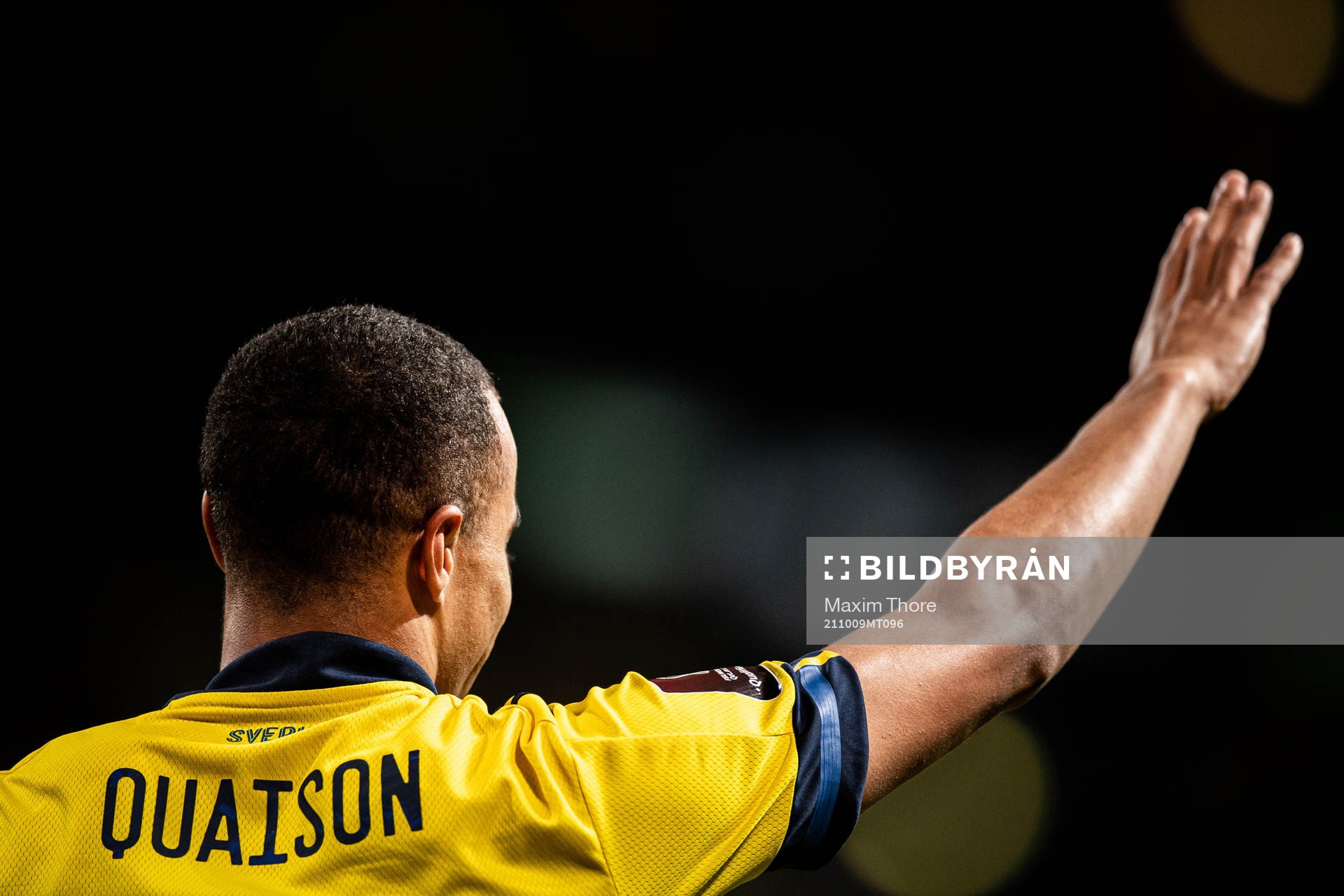 Robin Quaison of Sweden celebrate his 3-0 goal