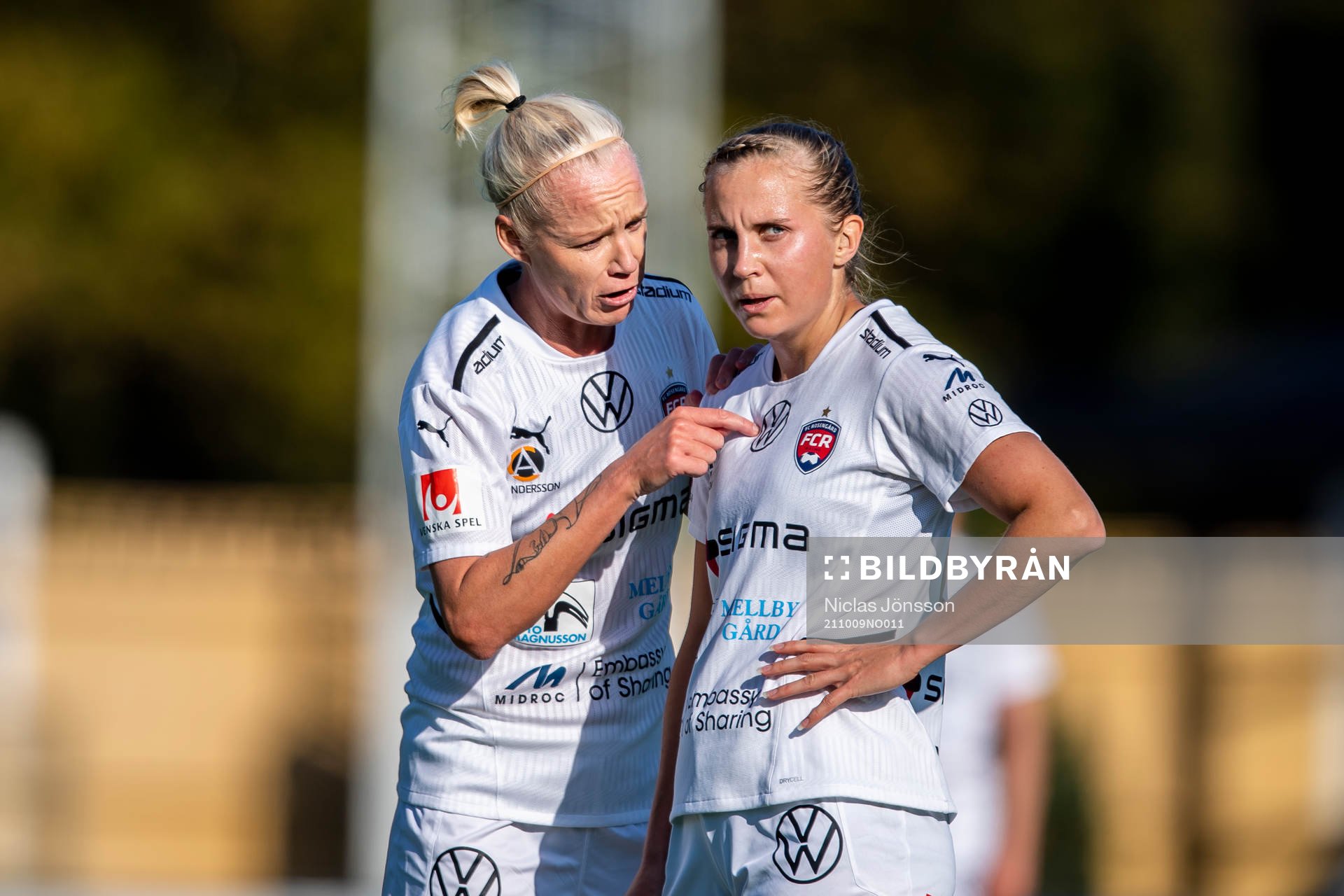 Rosengårds Caroline Seger  och Ria Noora Minerva Öling