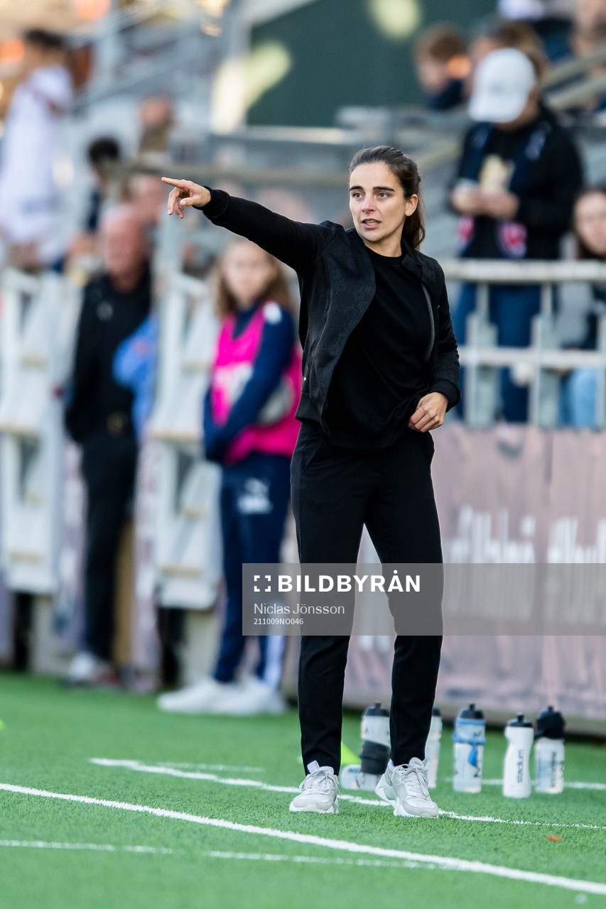 Rosengårds tränare Renee Slegers under fotbollsmatchen i Damallsvenskan mellan FC Rosengård och Linköping den 9 oktober 2021 i Malmö.