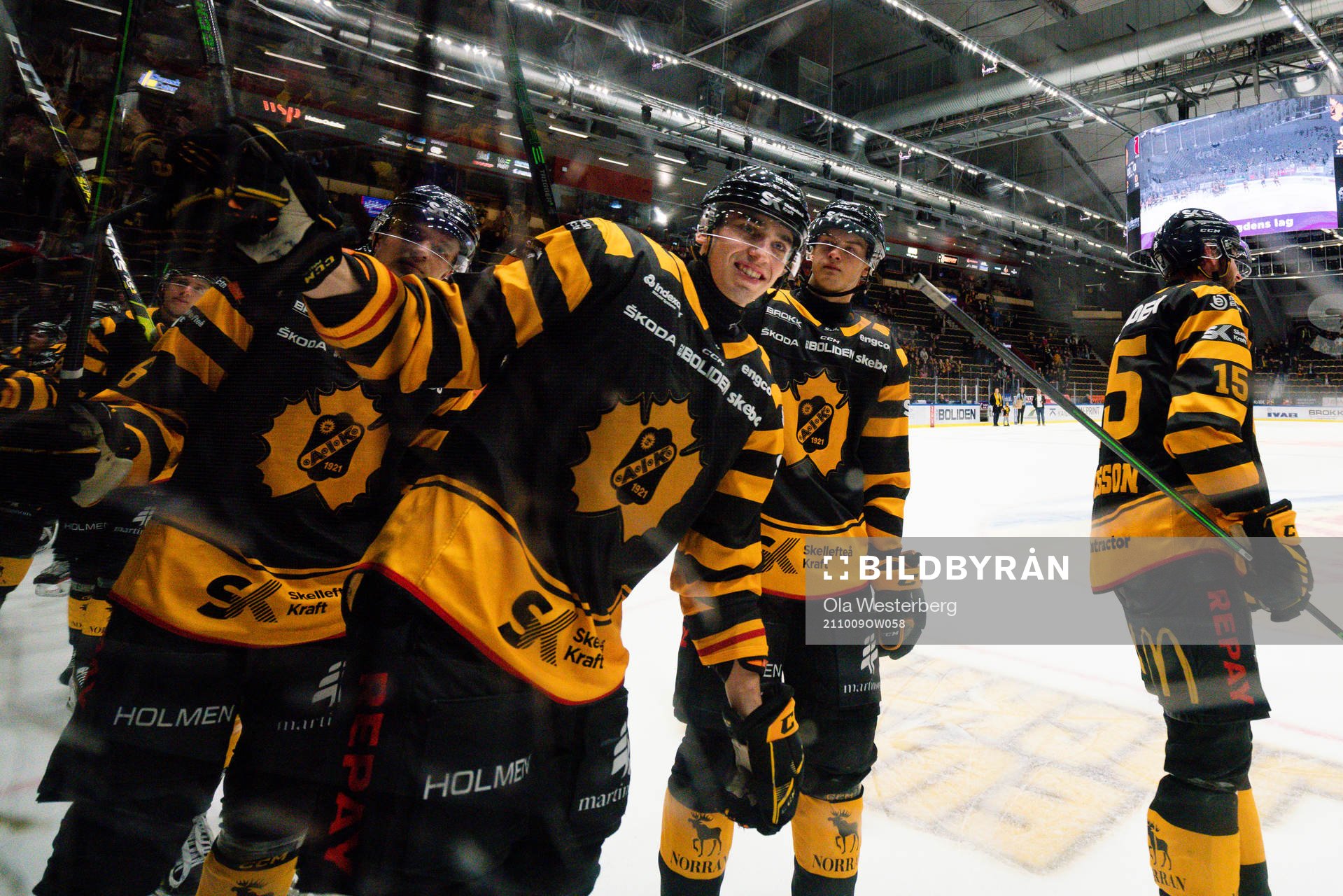 Skellefteås Adam Wilsby jublar