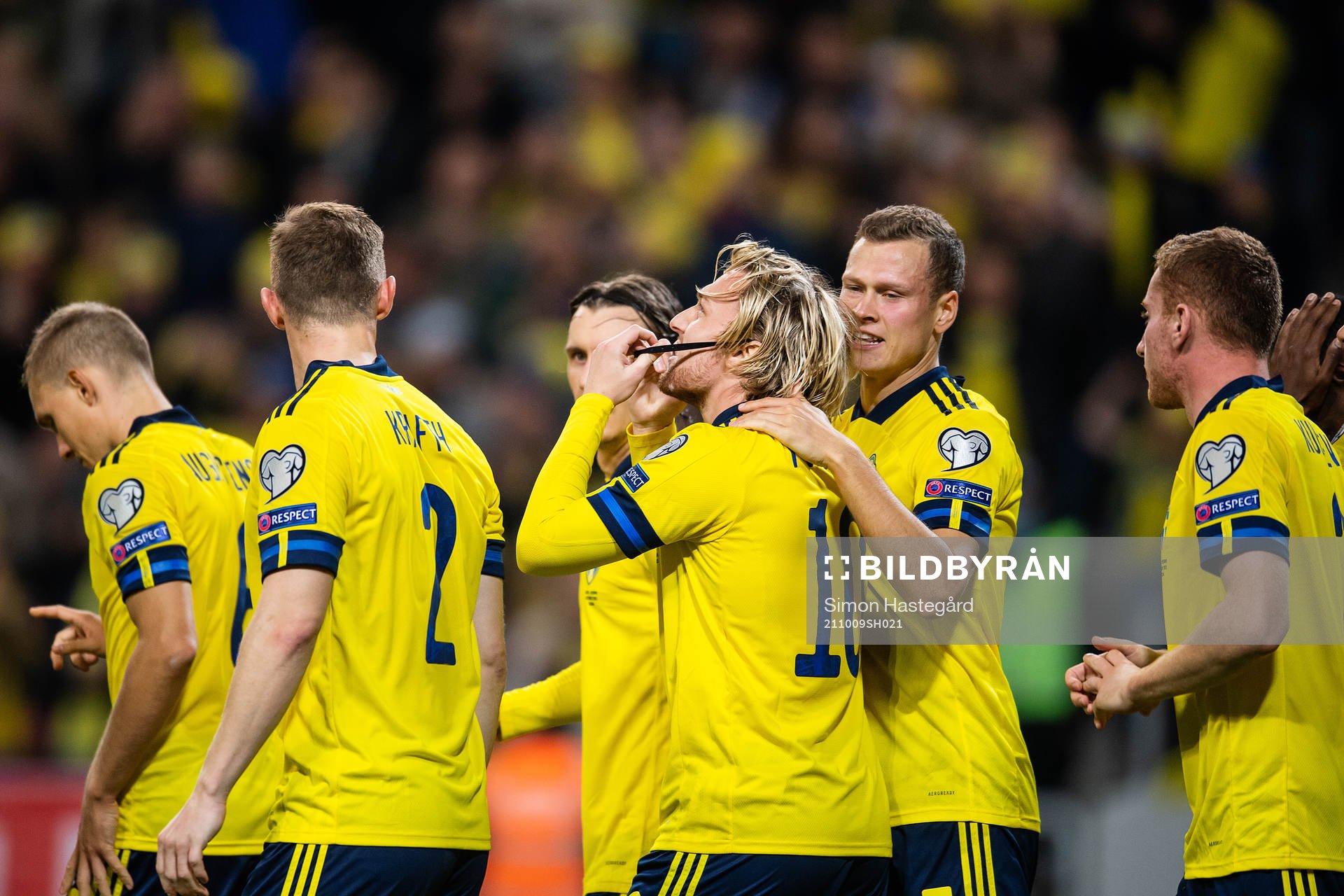 Emil Forsberg of Sweden celebrates