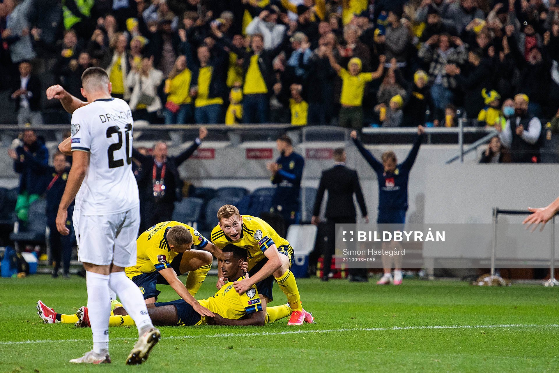 Dejan Kulusevski and Alexander Isak of Sweden celebrate