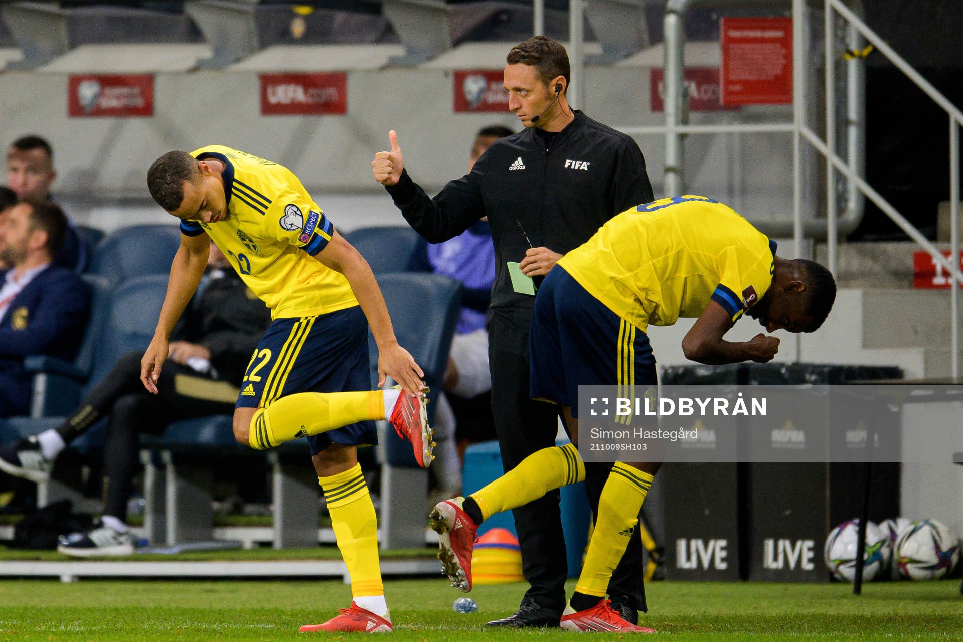 Alexander Isak of Sweden is substituted by Robin Quaison