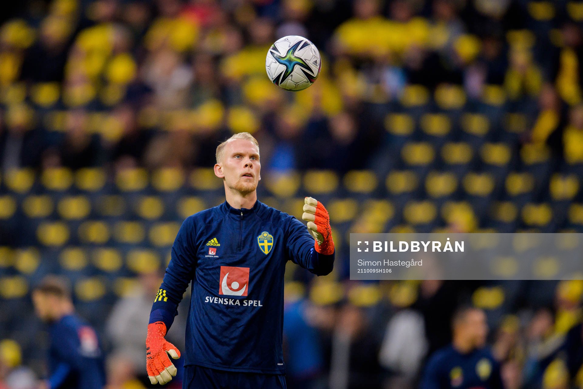 Goalkeeper Pontus Dahlberg of Sweden ahead of the FIFA World Cup Qualifier football match between Sweden and Kosovo on October 9, 2021 in Stockholm.