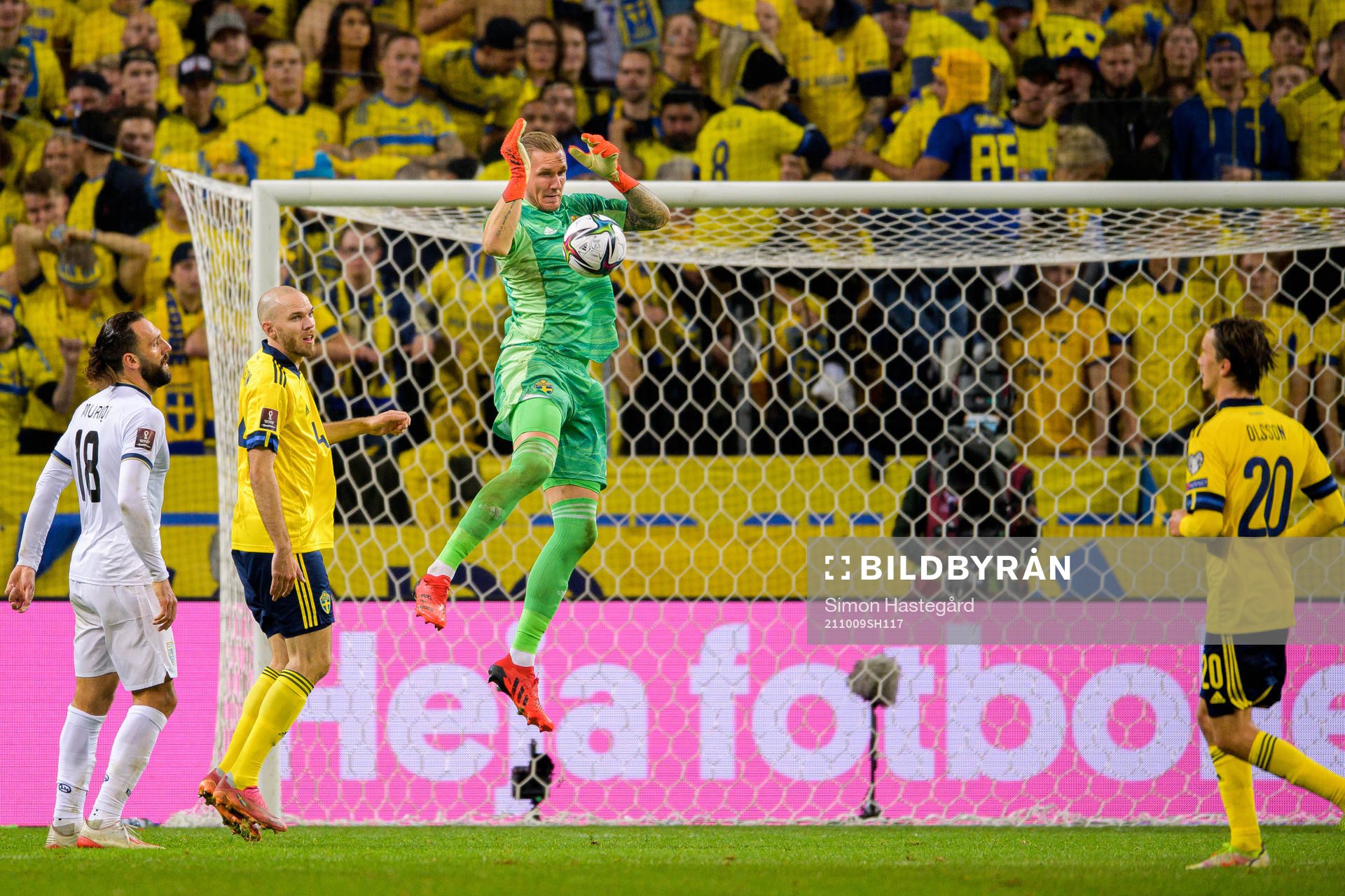 Goalkeeper Robin Olsen of Sweden with a save
