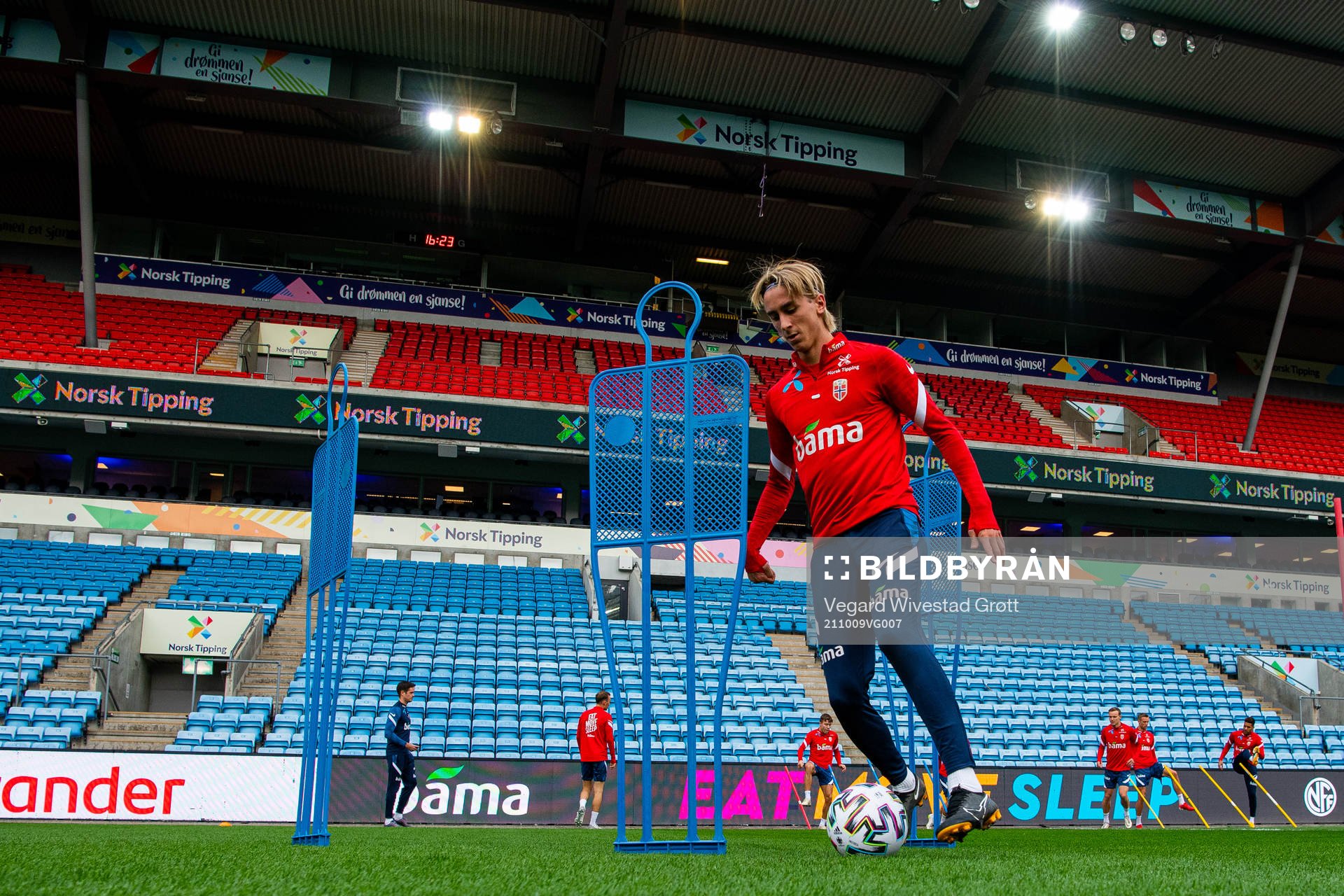 Dennis Johnsen of the Norwegian national football team during a training session on October 9, 2021 in Oslo. 