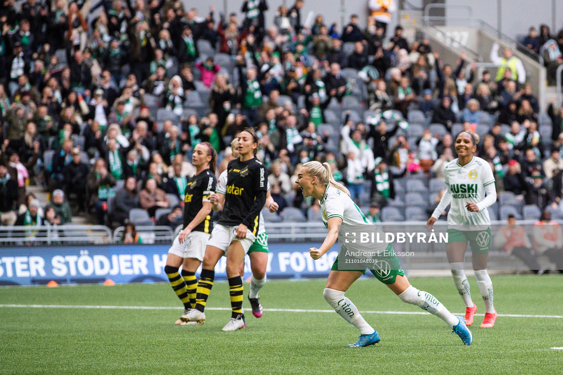 Hammarbys Emma Jansson jublar