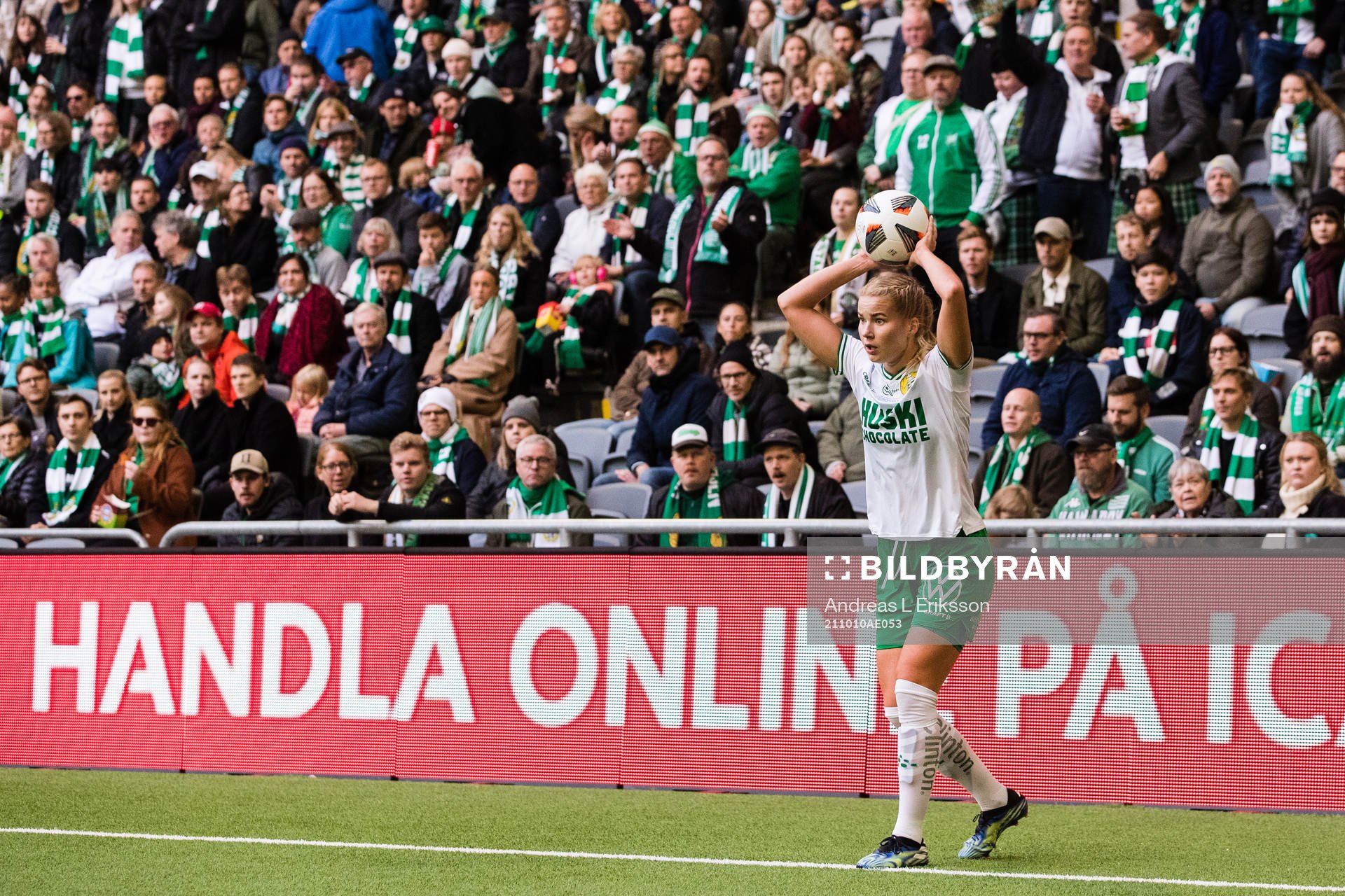 Hammarbys Eva Nyström med ett inkast