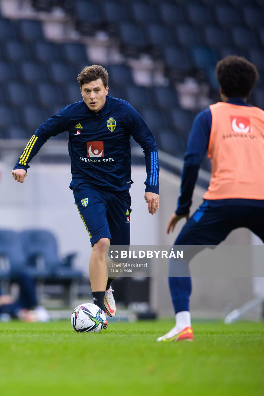 Victor Nilsson Lindelöf of the Swedish national football