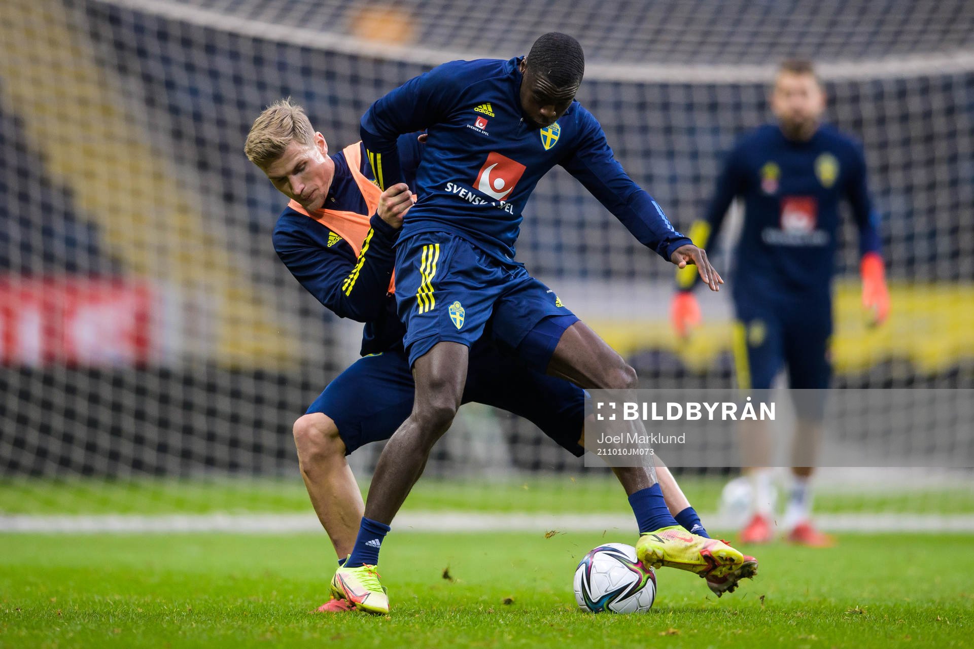 Carl Starfelt and Ken Sema of the Swedish national football