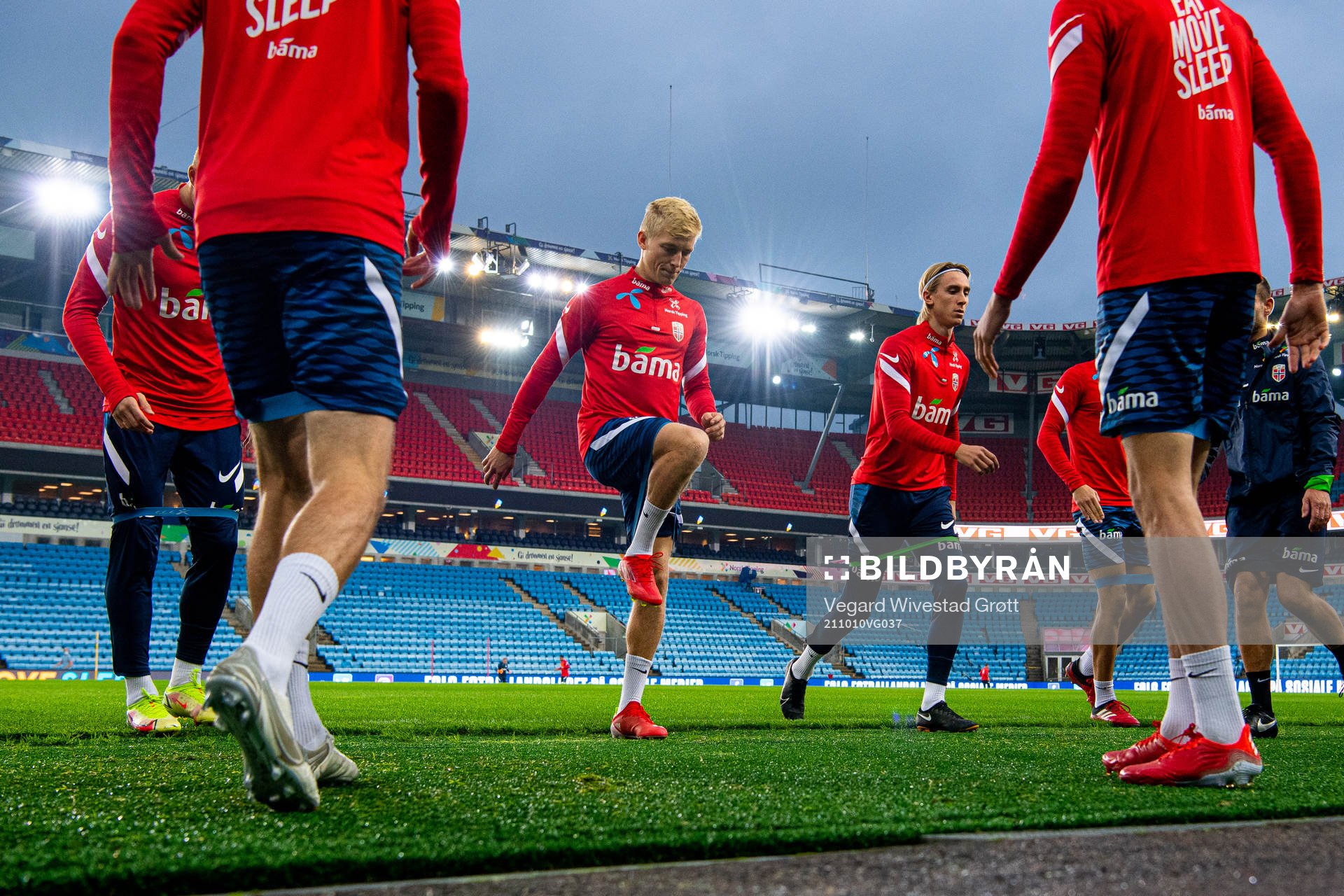 Birger Meling, Dennis Johnsen and players of the Norwegian