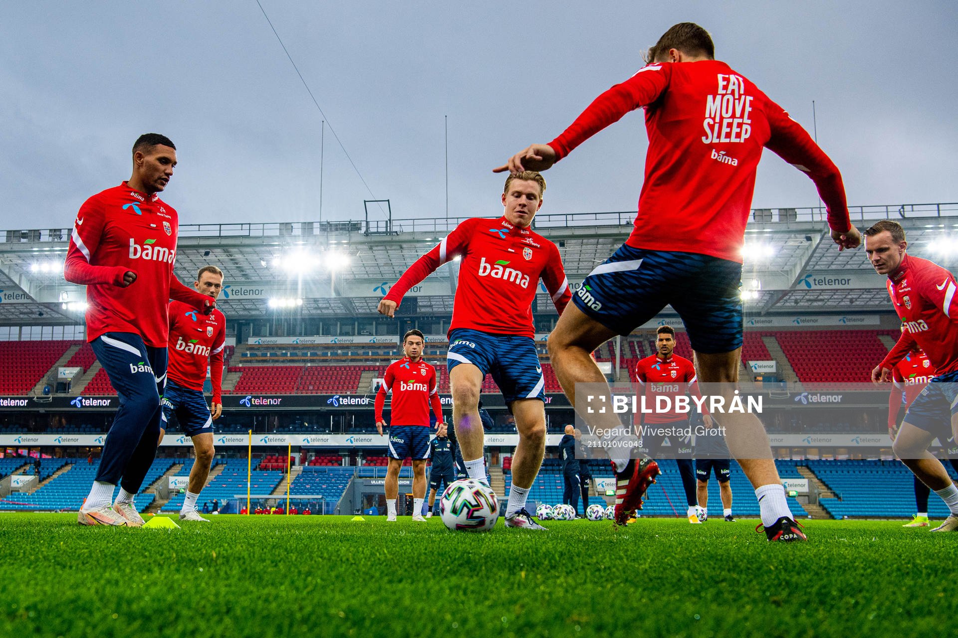 Ruben Gabrielsen, Jens Petter Hauge and players of the