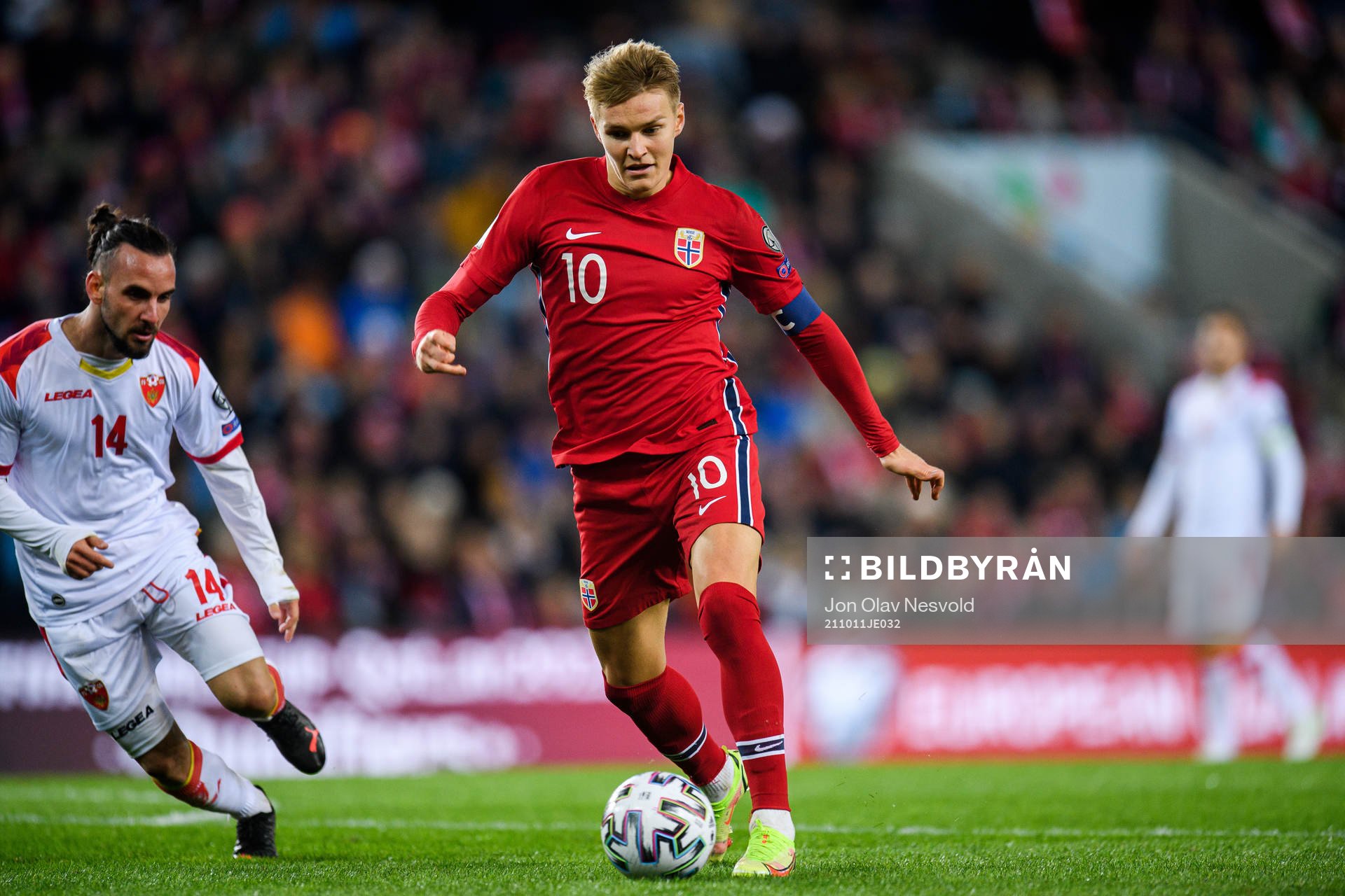 Marko Jankovic of Montenegro and Martin Ødegaard of Norway