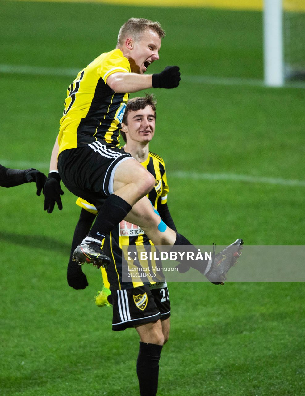 IFK Hässleholms Amel Crnalic gör 0-2 i matchen i div 2