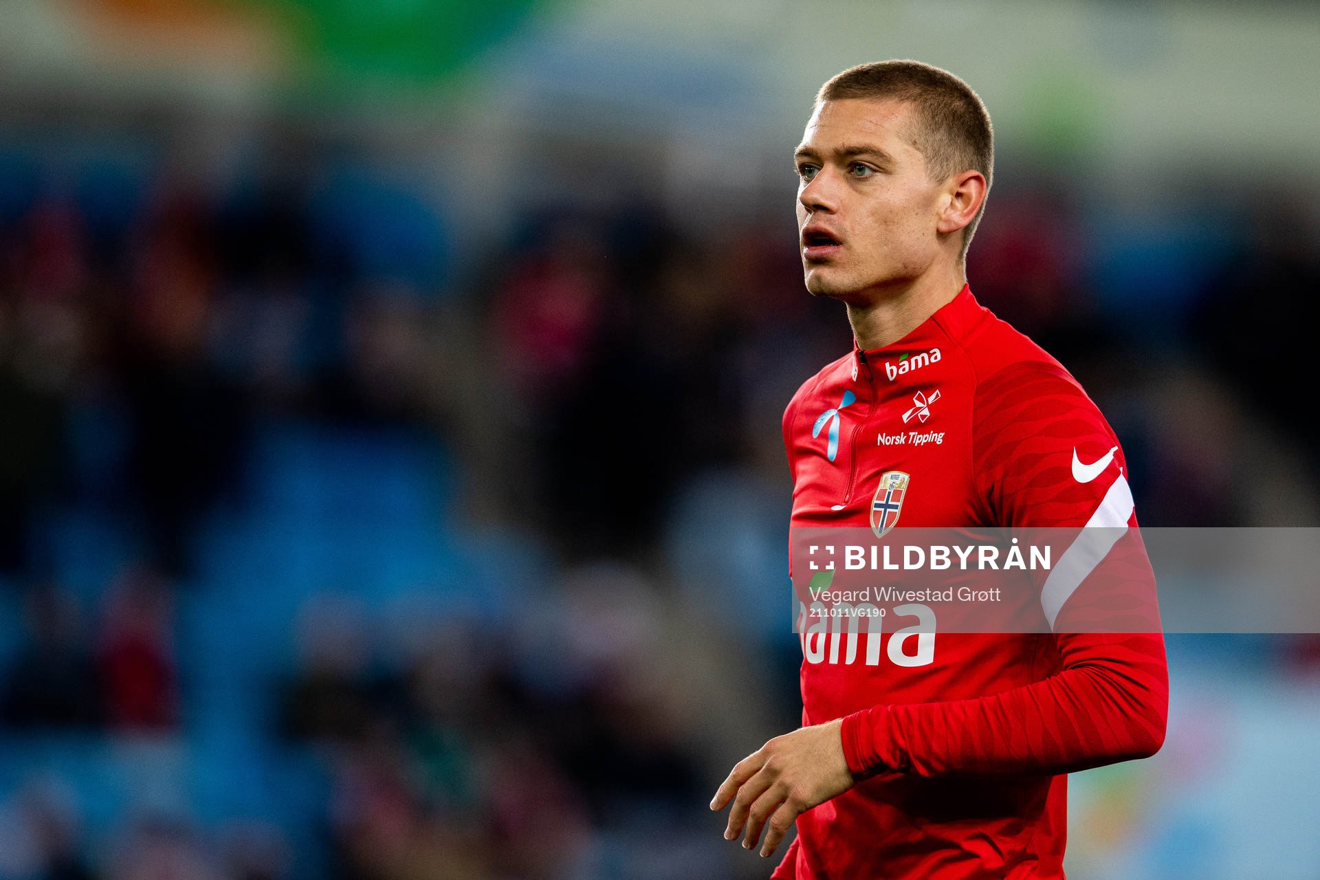 Julian Ryerson of Norway warms up