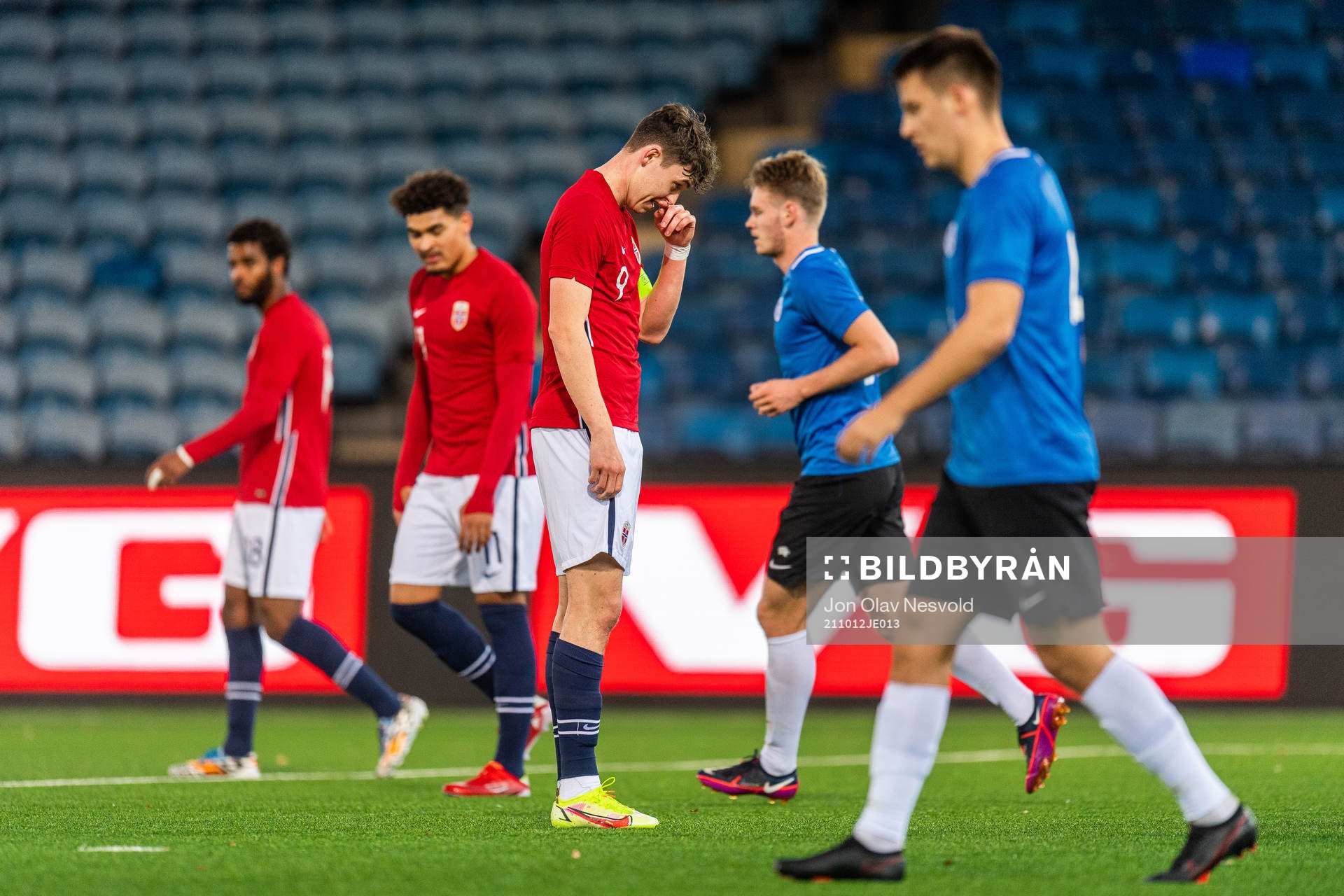 Jørgen Larsen of Norway looks dejected