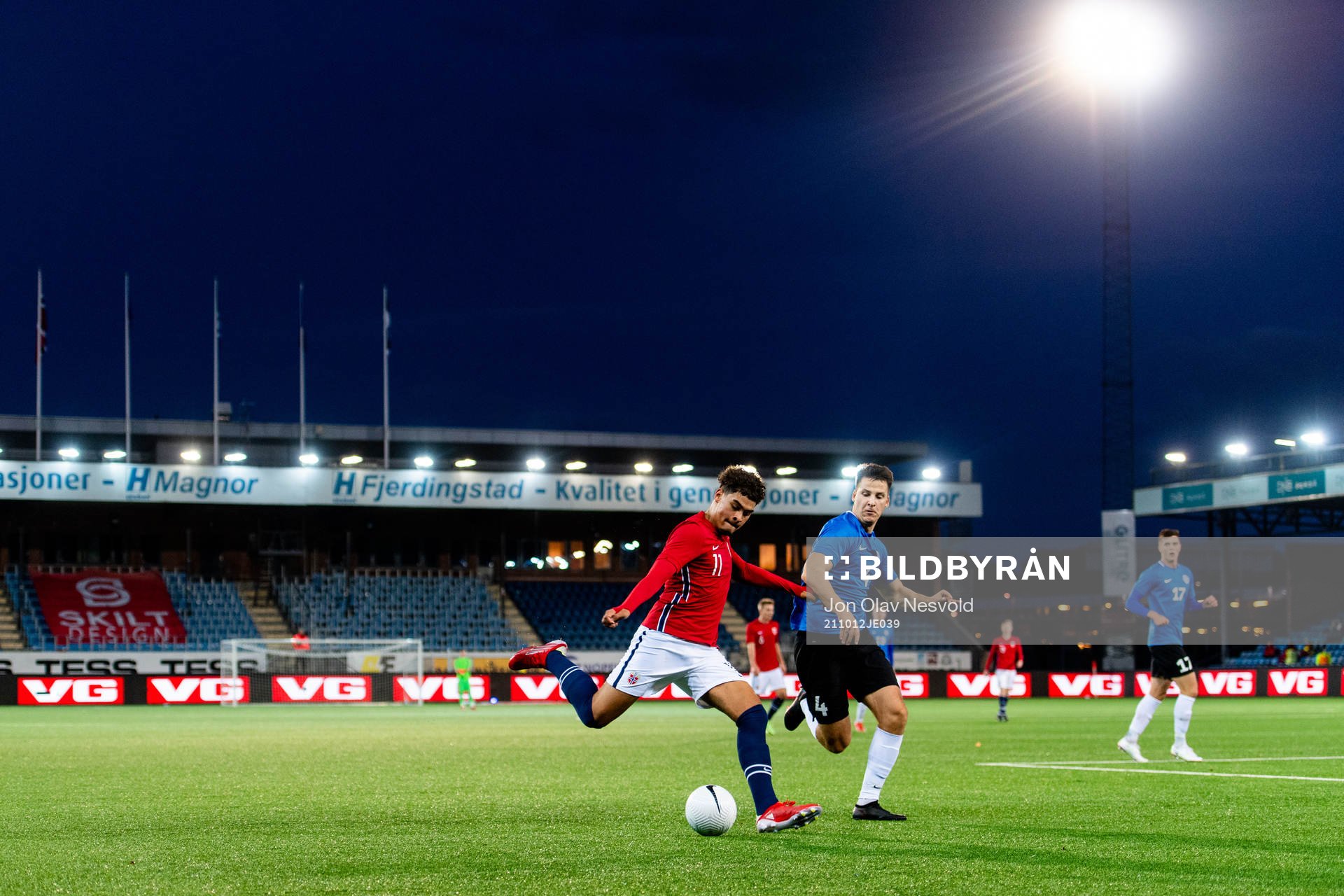 Noah Jean Holm of Norway and Mairo Miil of Estonia