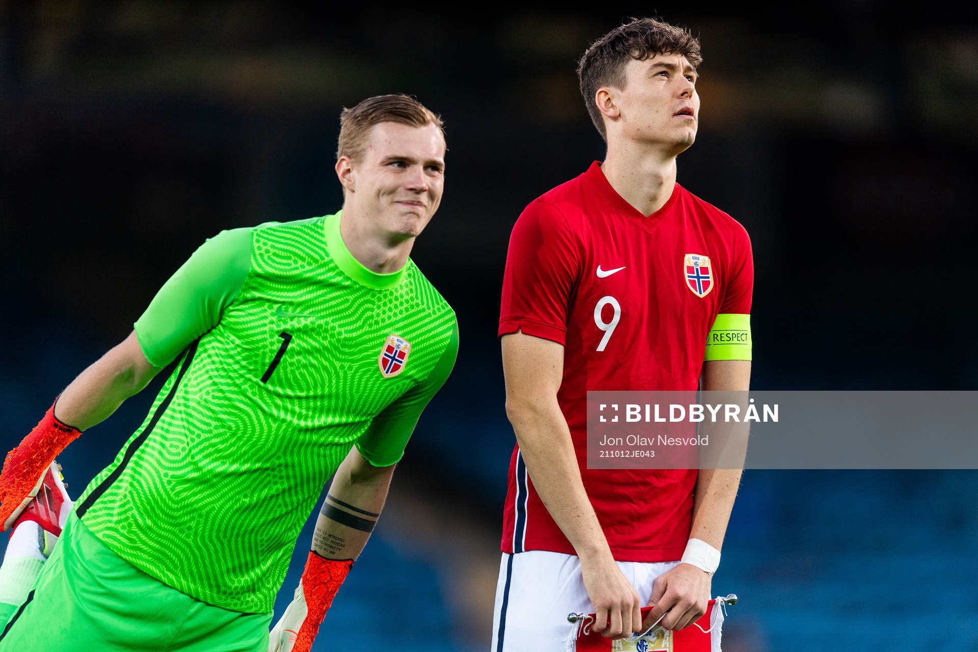 Goalkeeper Kristoffer Klaesson and Jørgen Larsen of Norway