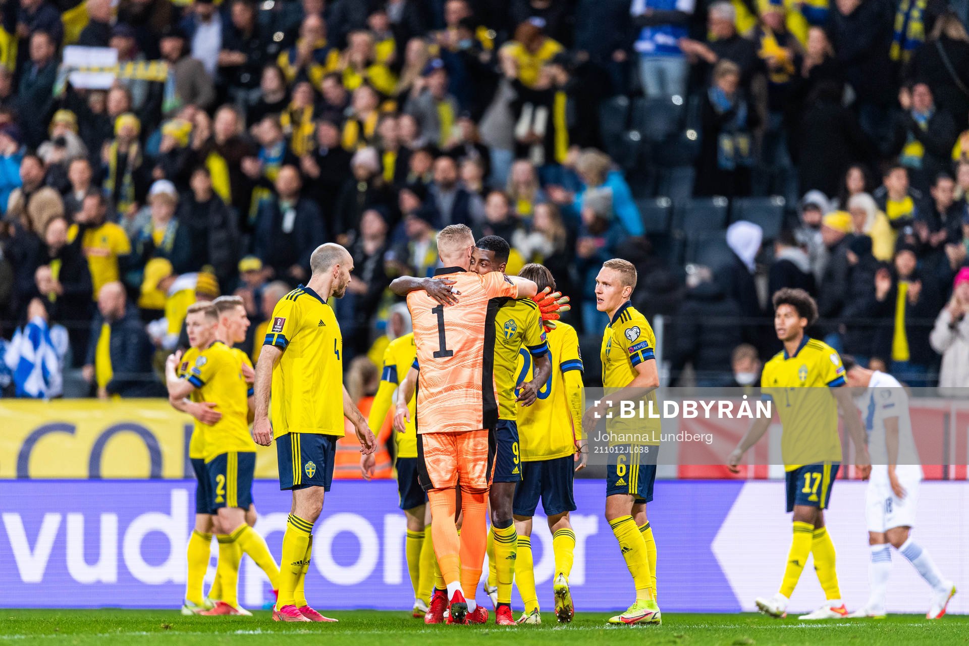 Marcus Danielson, goalkeeper Robin Olsen, Alexander Isak