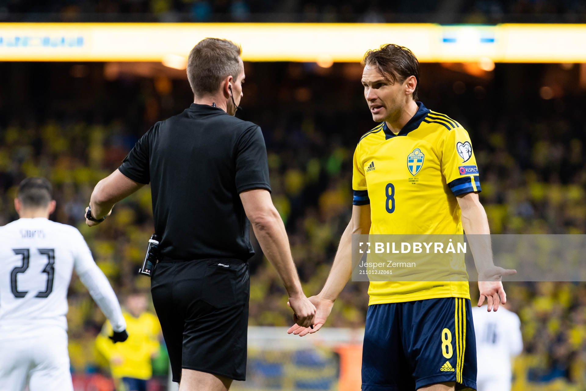 Albin Ekdal of Sweden reacts