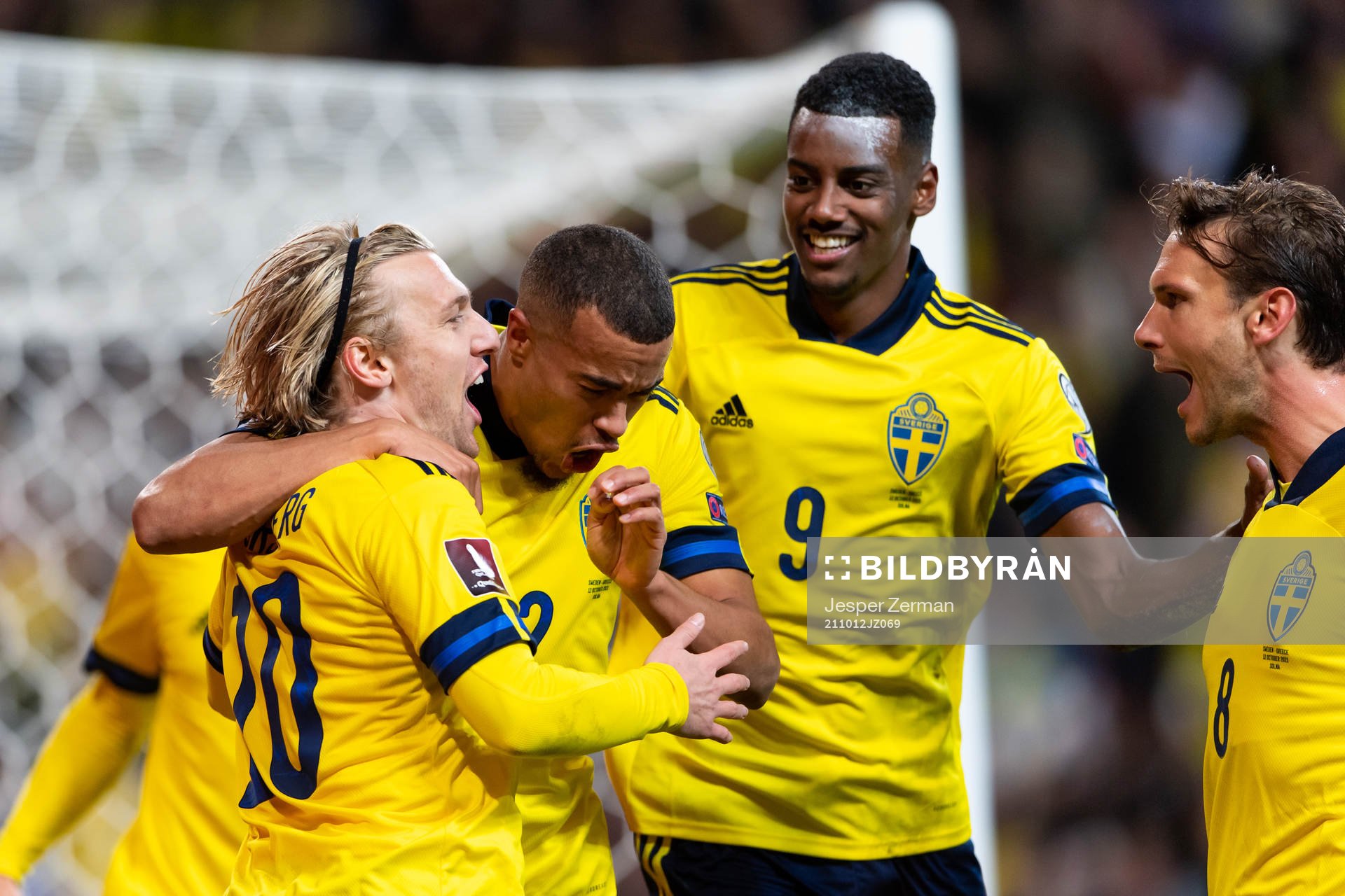 Emil Forsberg of Sweden celebrates