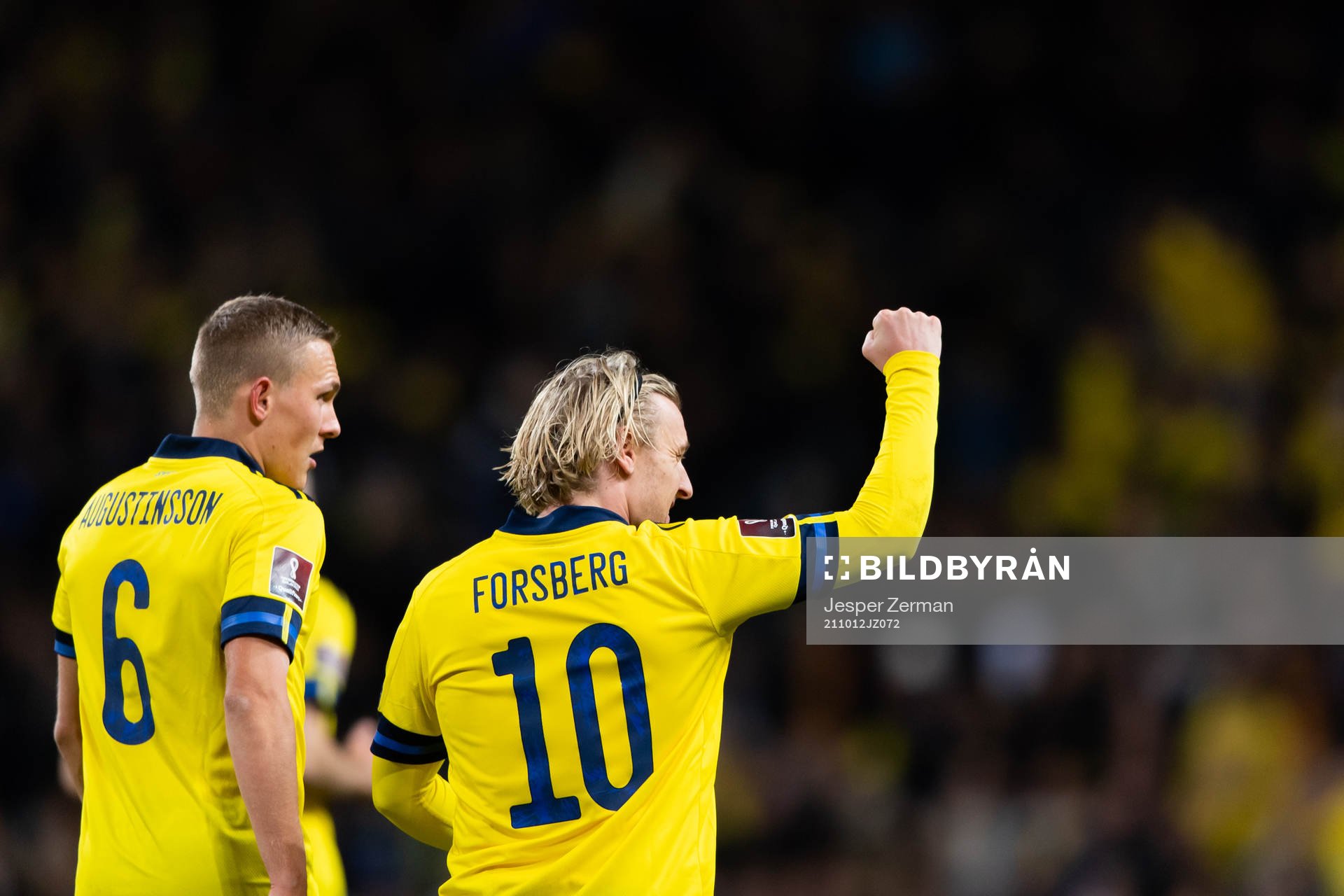 Emil Forsberg of Sweden celebrates