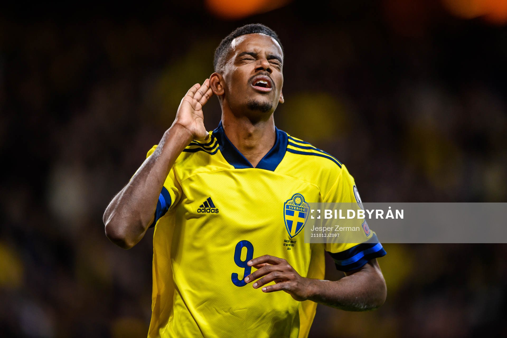 Alexander Isak of Sweden celebrates